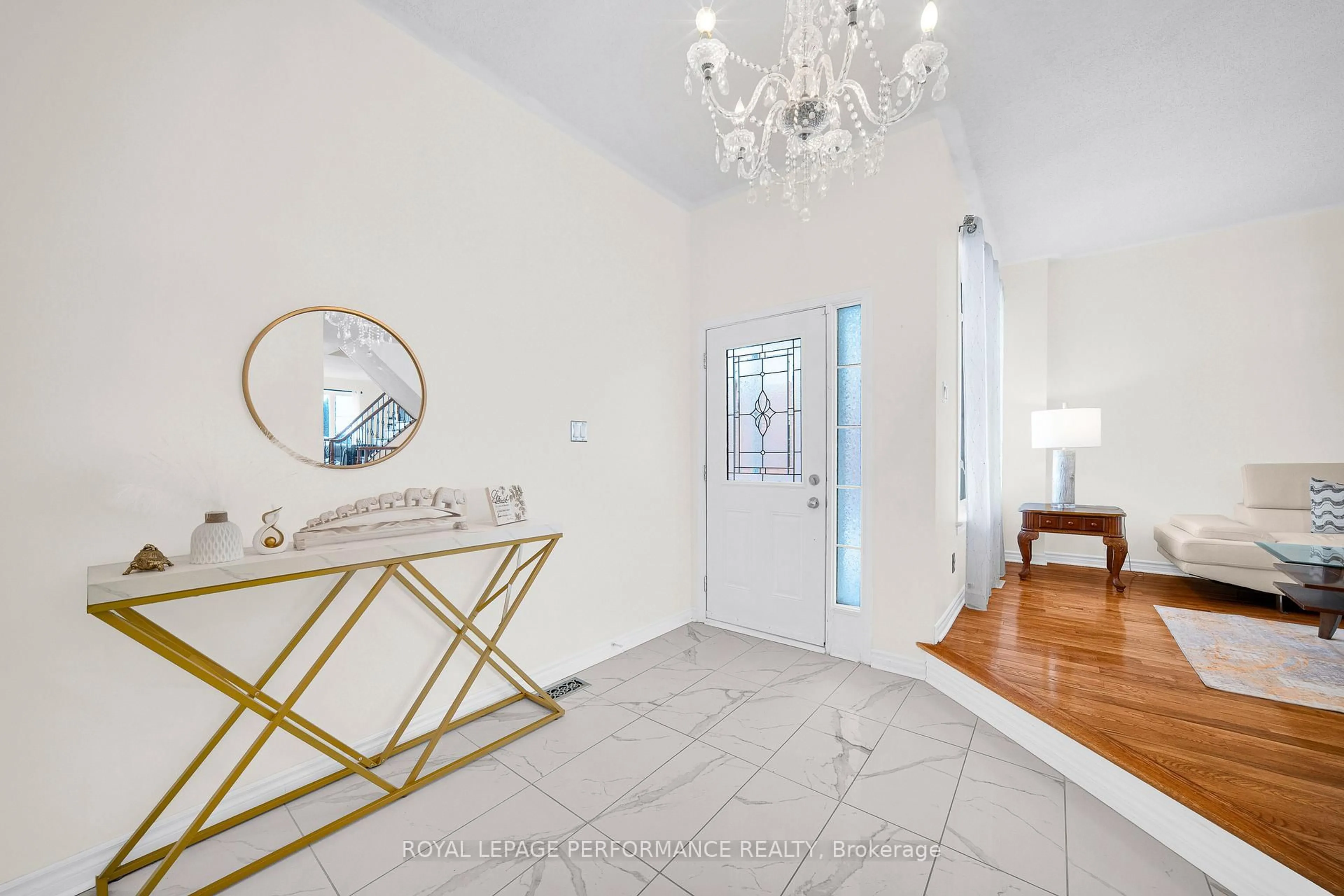 Indoor entryway for 292 Rustic Hills Cres, Orleans Ontario K4A 5A5