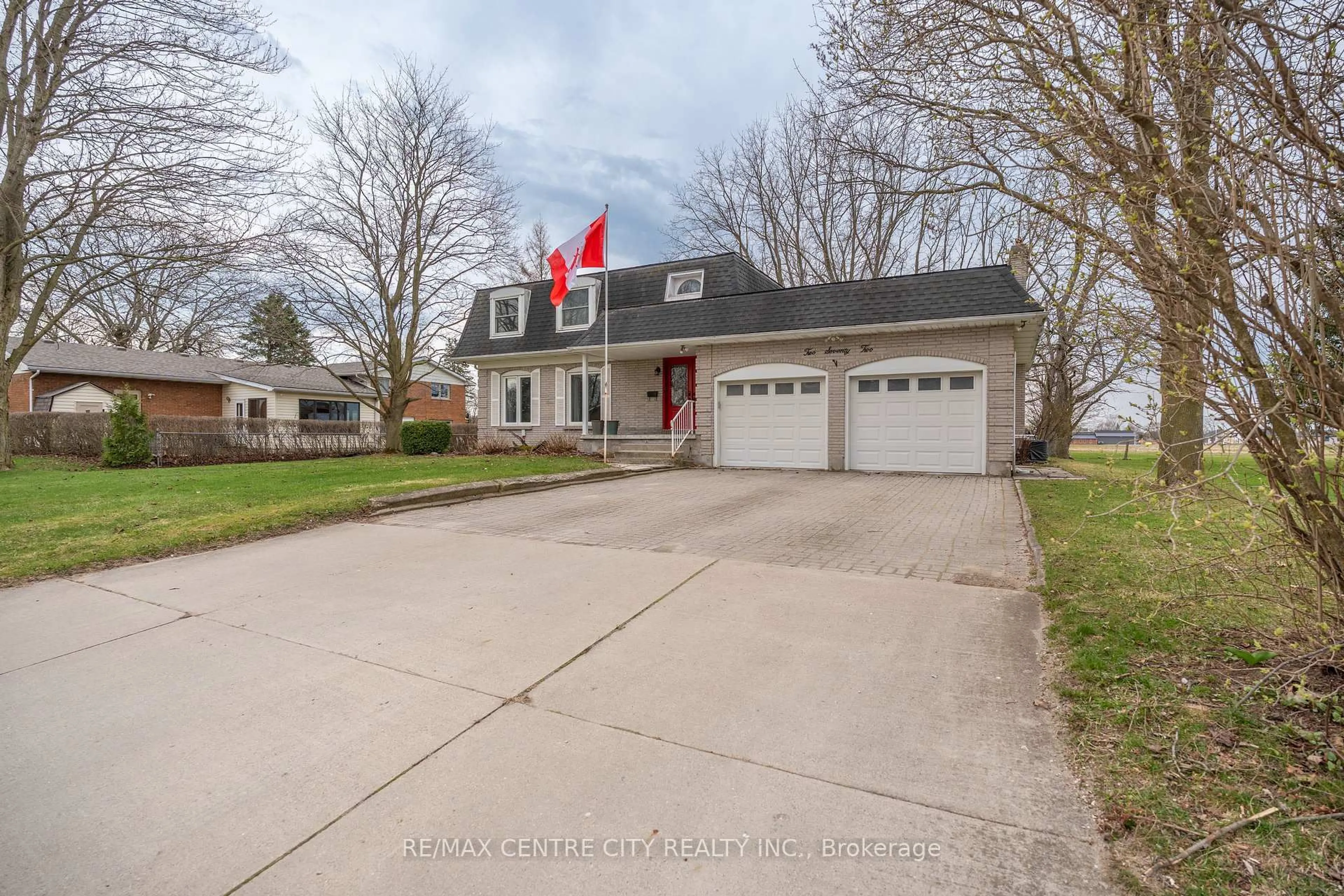 Unknown for 272 Coad St, Southwest Middlesex Ontario N0L 1M0