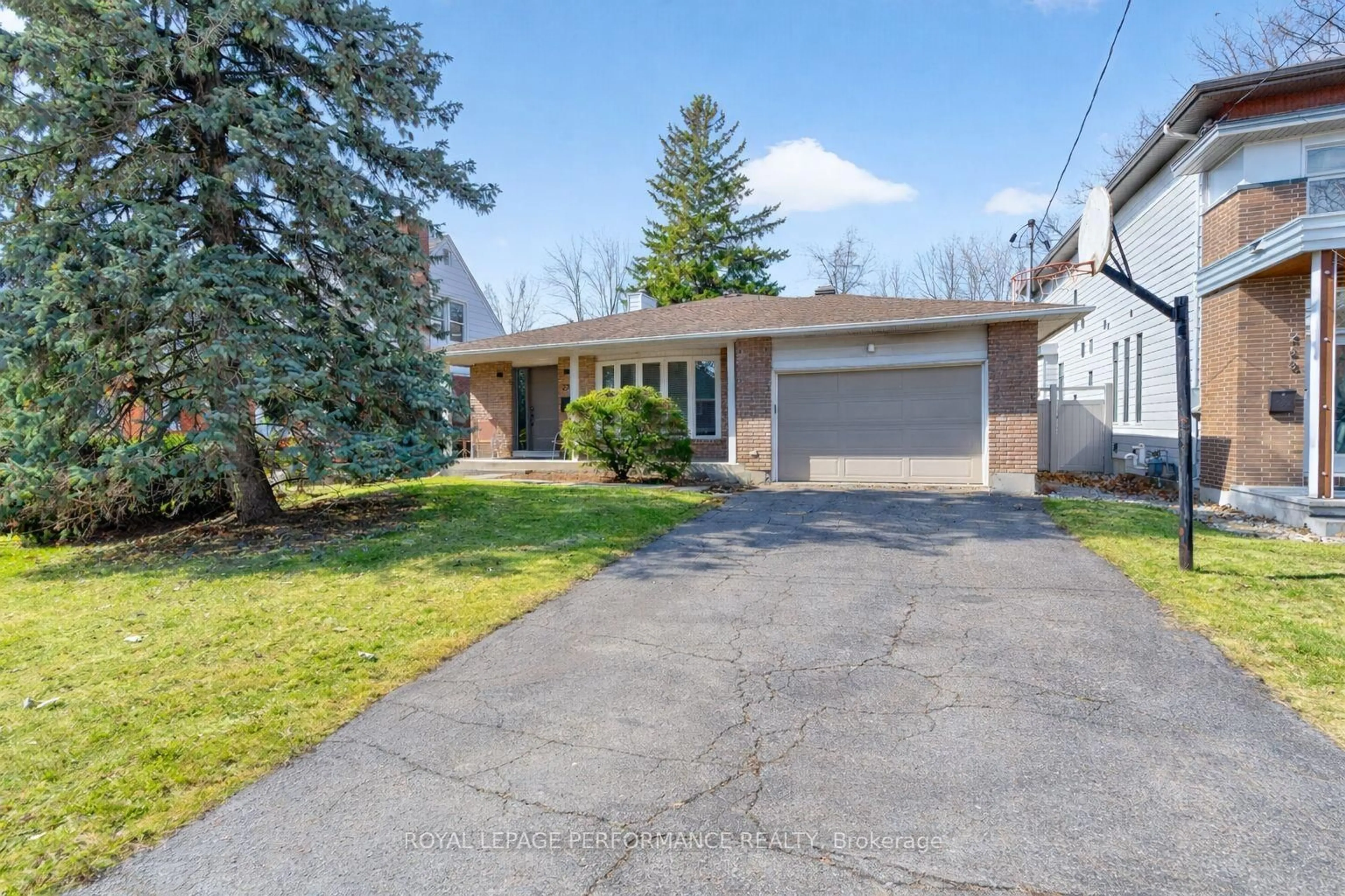 Unknown for 270 Compton Ave, Ottawa Ontario K2B 5A9