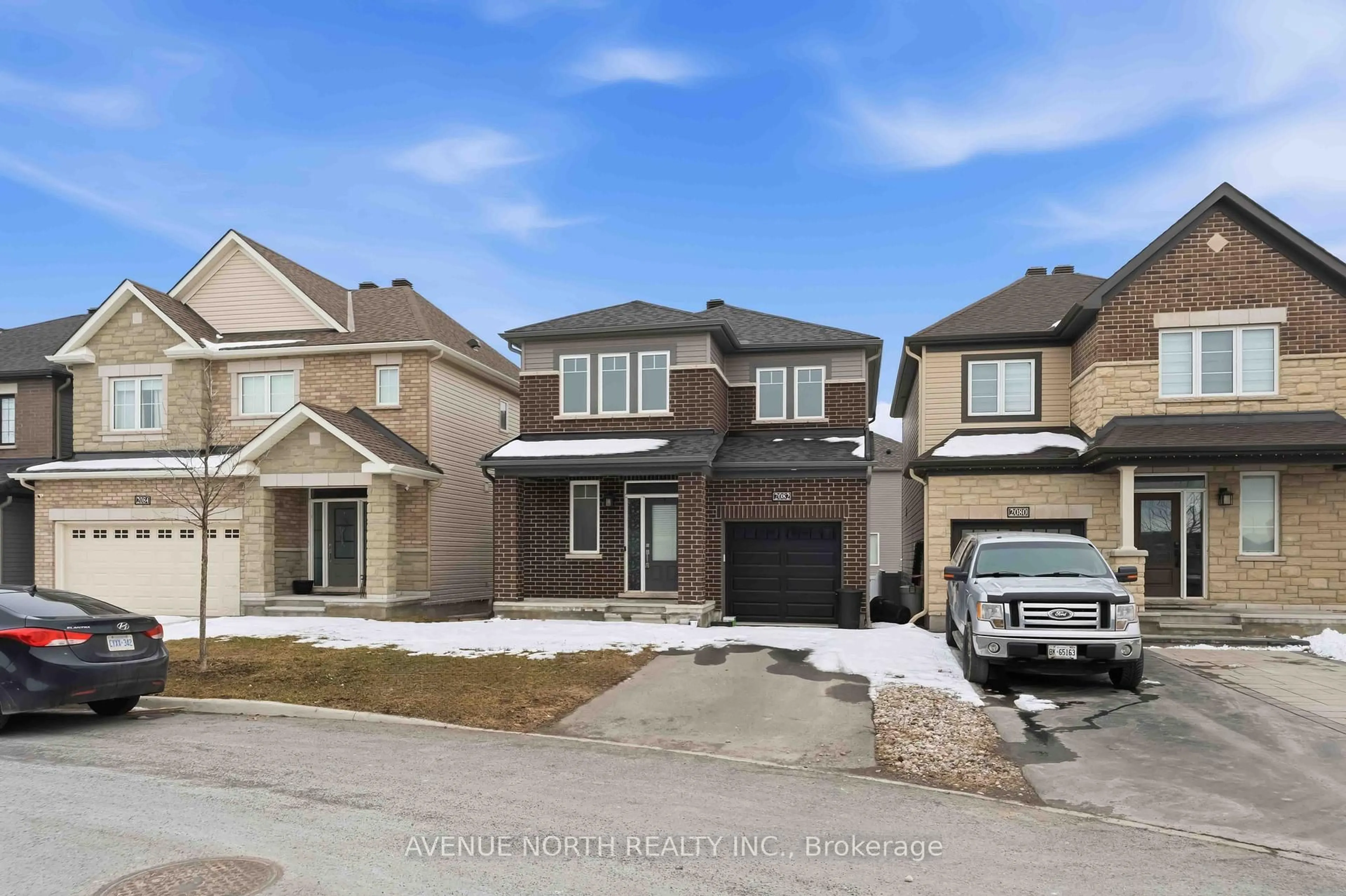 Unknown for 2082 Caltra Cres, Ottawa Ontario K2J 6V4