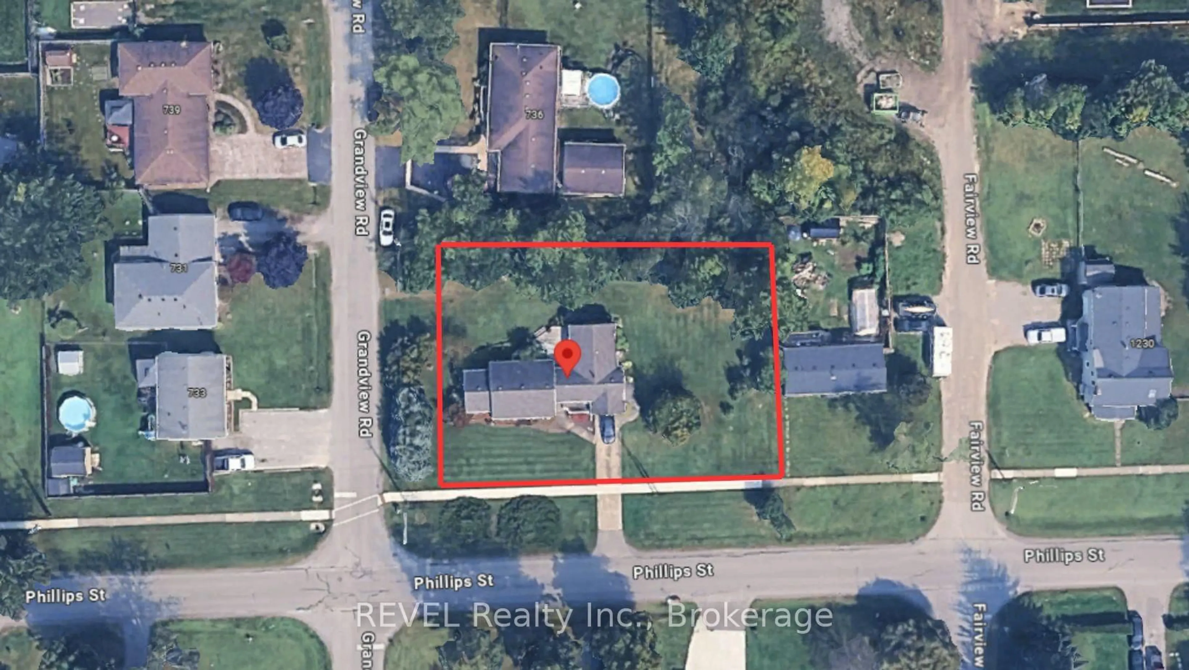 A pic from outside/outdoor area/front of a property/back of a property/a pic from drone, street for 1258 Phillips St, Fort Erie Ontario L2A 3B7