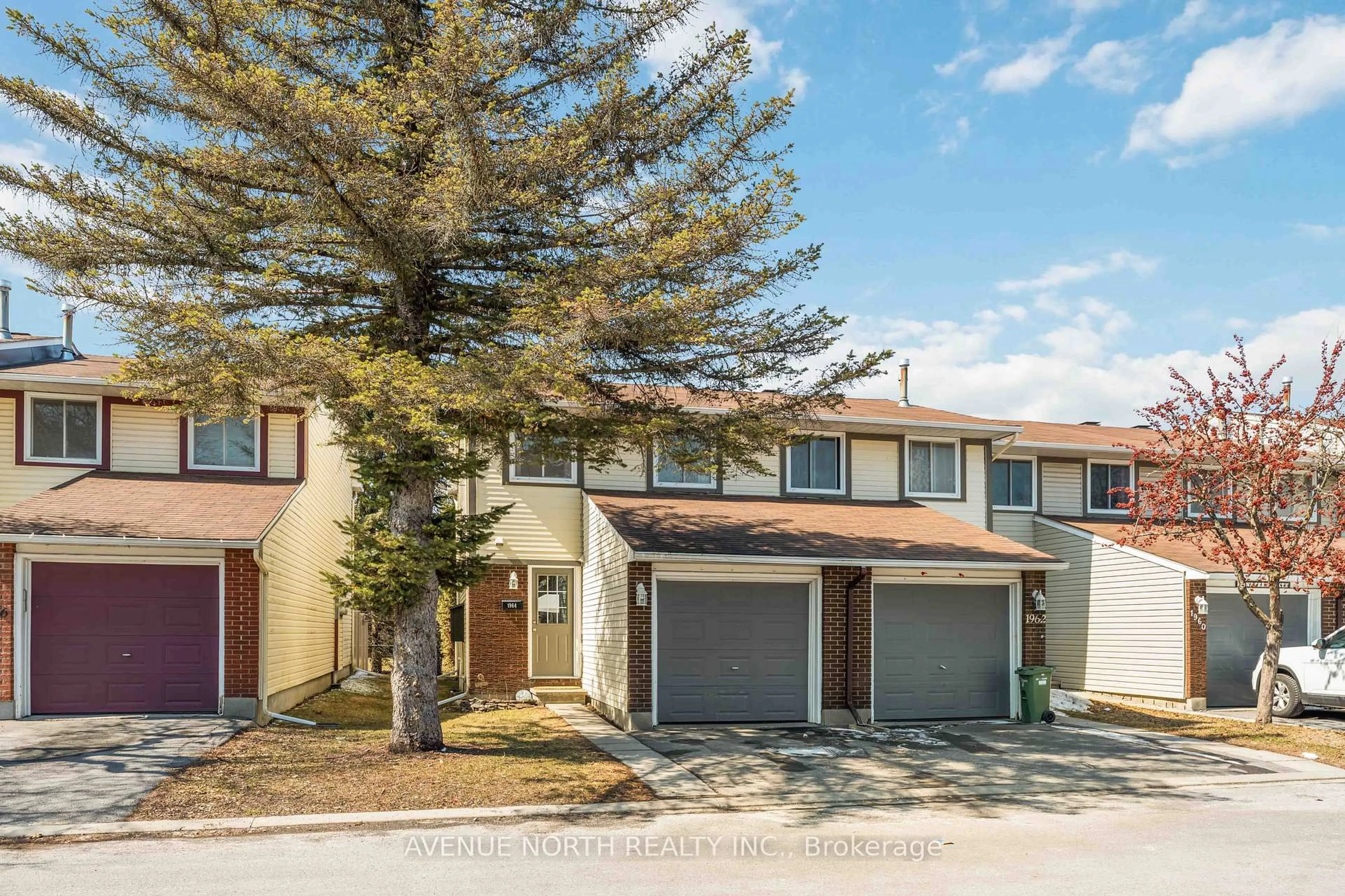 Unknown for 1964 Garden Park Lane, Ottawa Ontario K1B 5B2