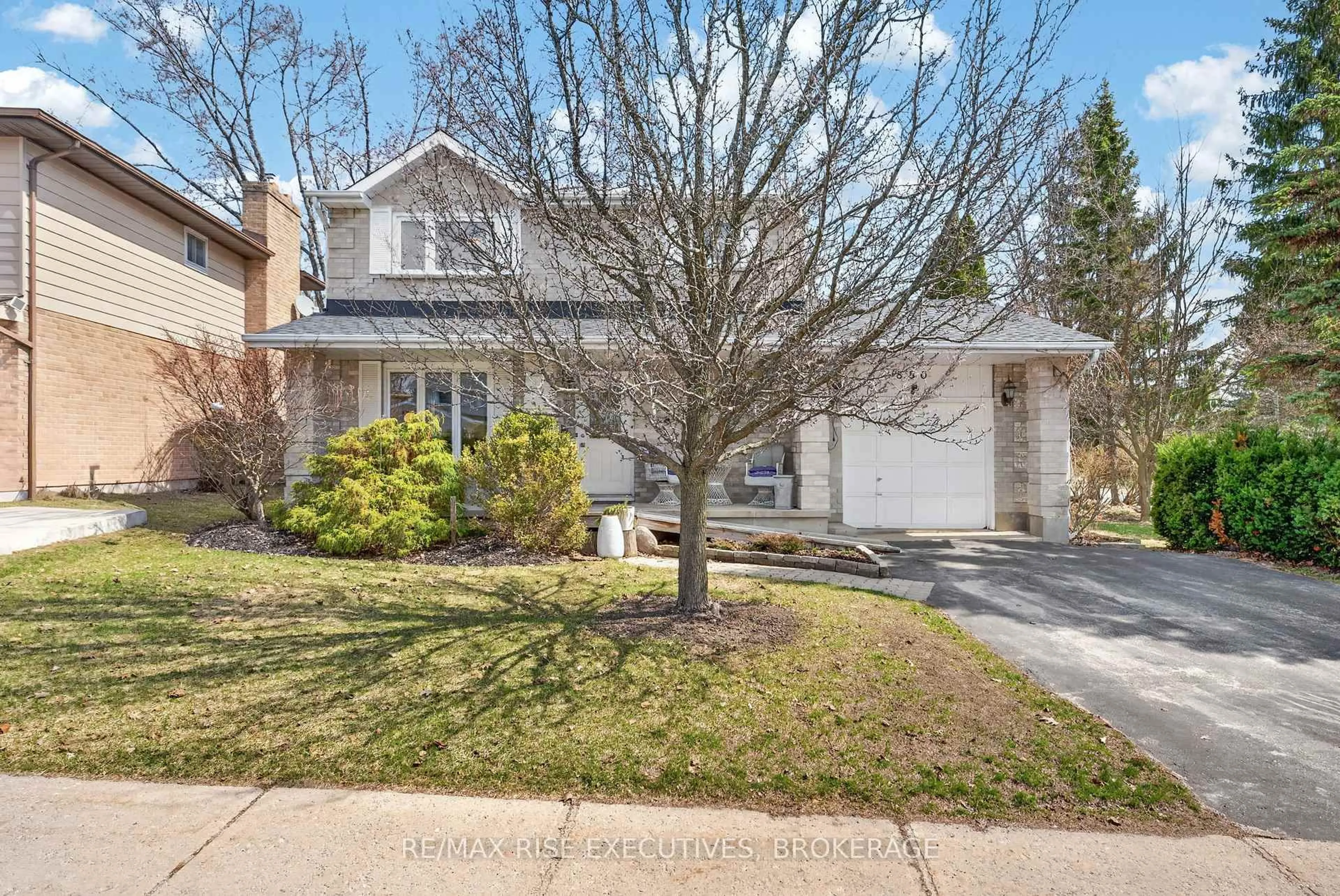 Unknown for 880 Lancaster Dr, Kingston Ontario K7P 1R6