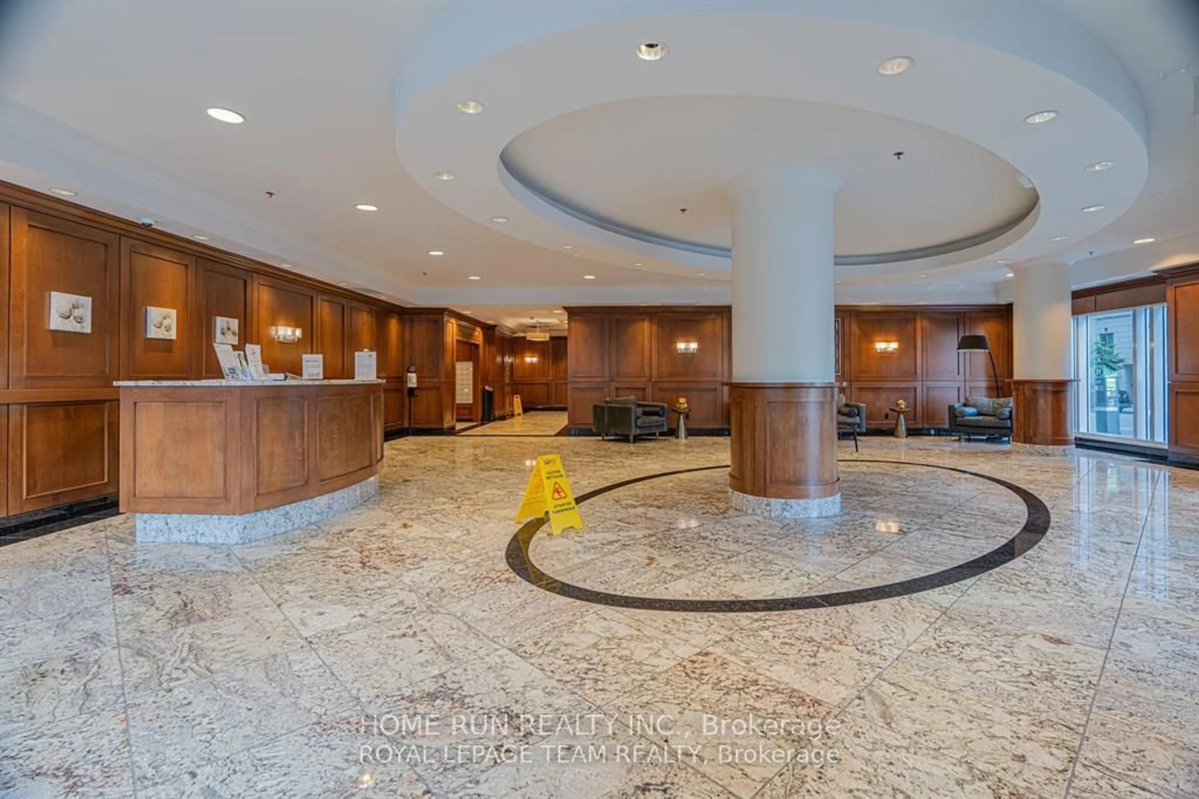 Lobby for 195 Besserer St #1104, Ottawa Ontario K1N 0B6