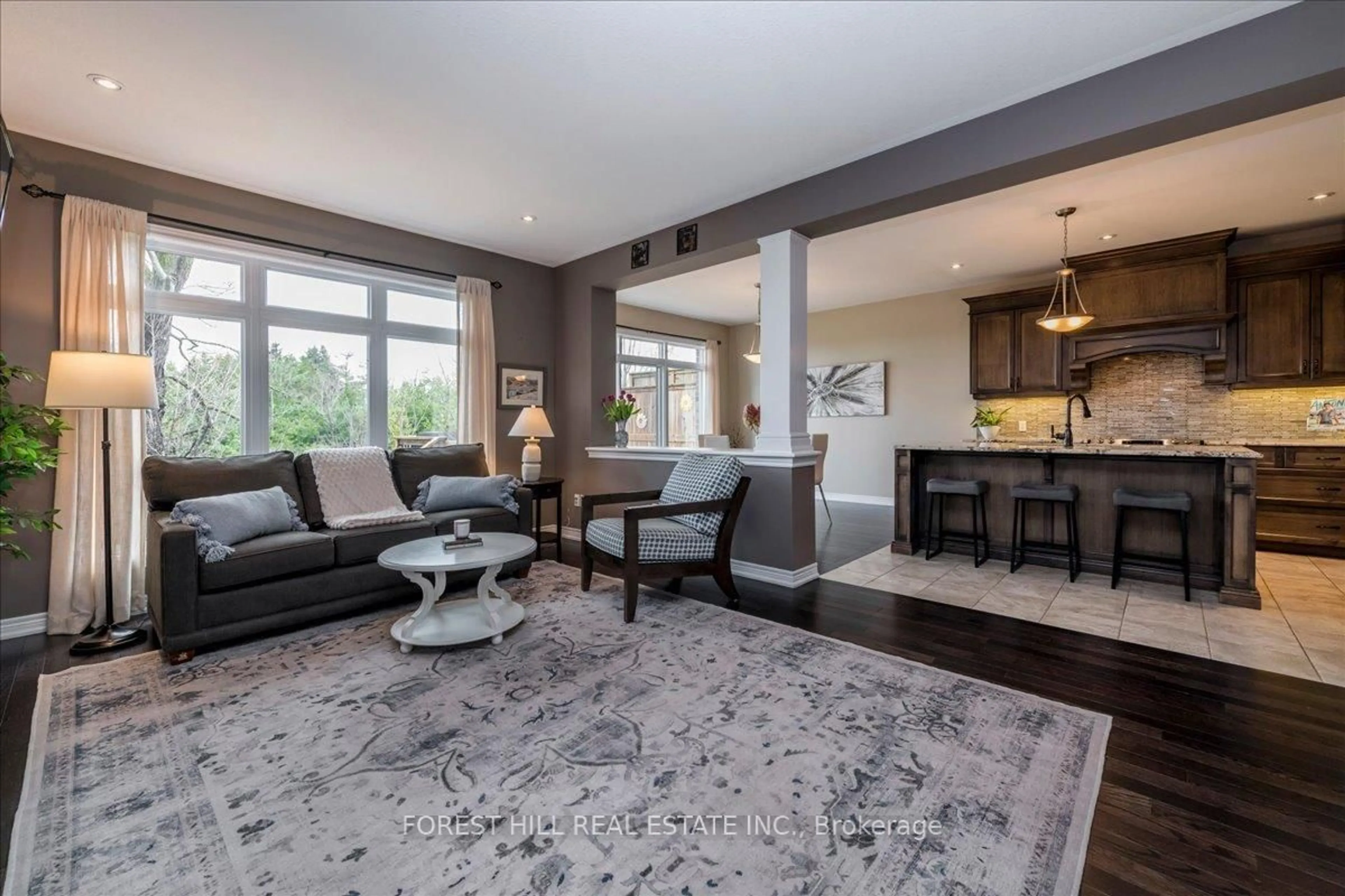 Living room with furniture, unknown for 44 Linden Ave, Guelph/Eramosa Ontario N0B 2K0