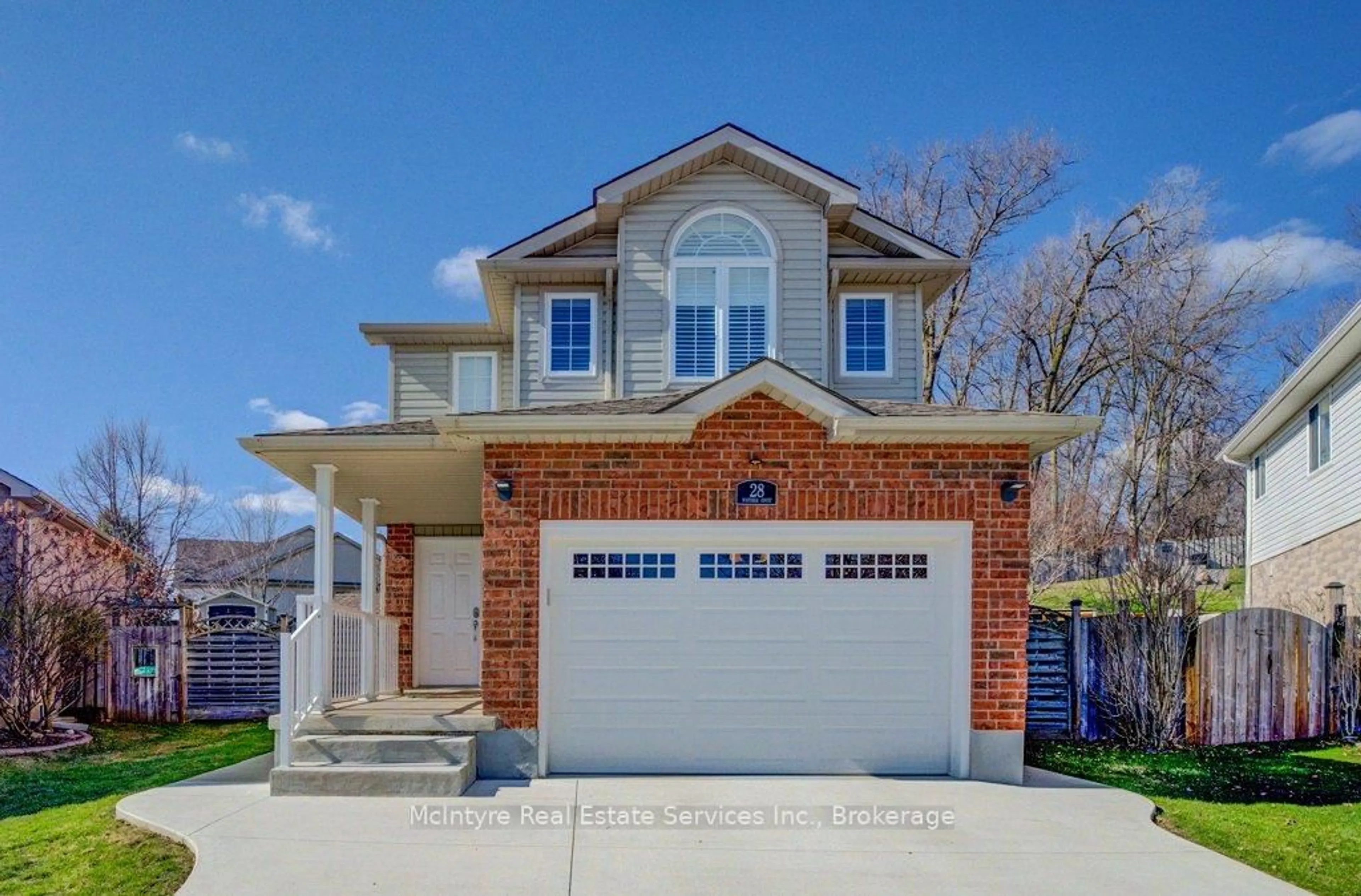 Home with brick exterior material, street for 28 Wisteria Crt, Waterloo Ontario N2E 3T4