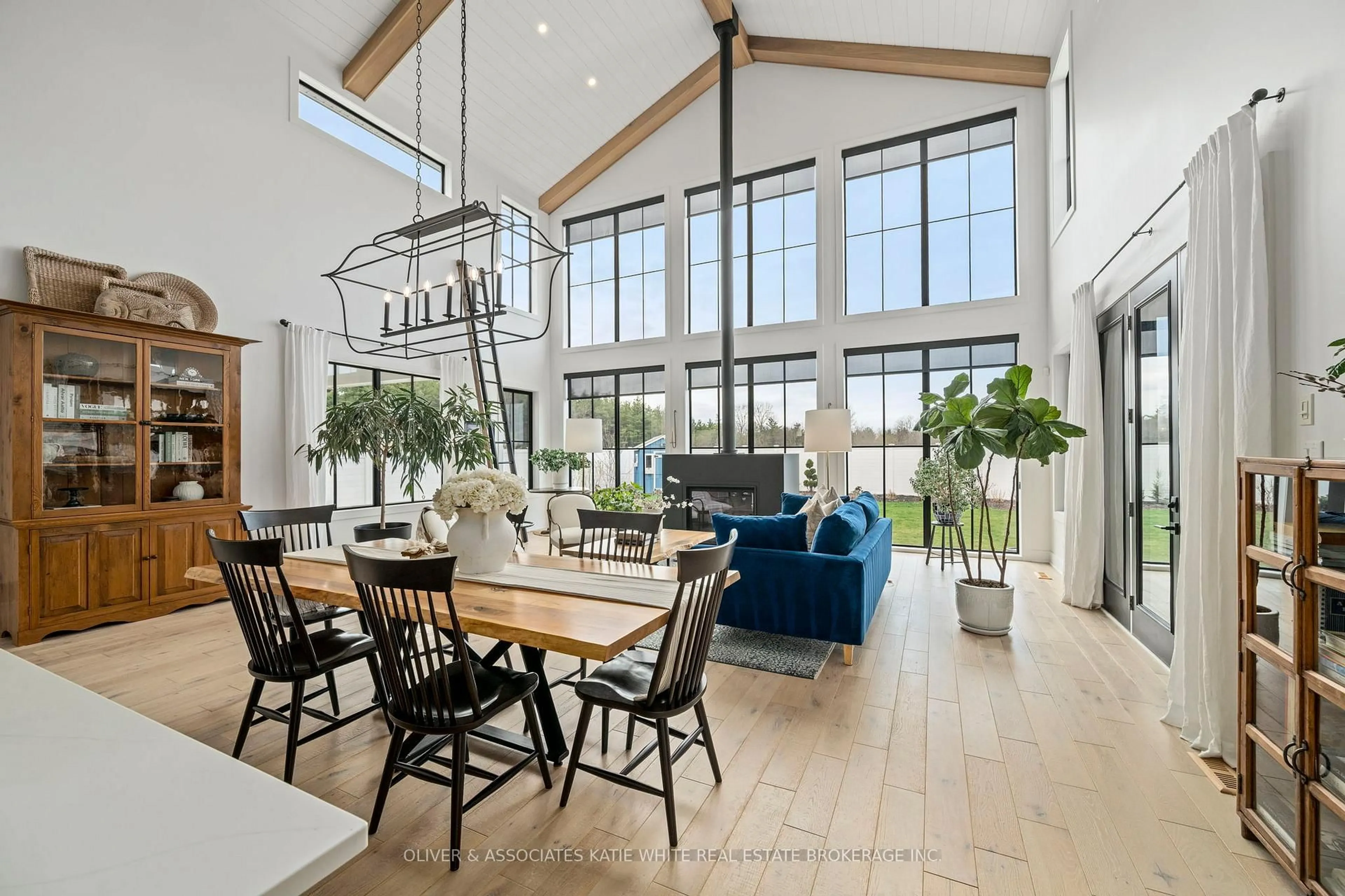 Open concept kitchen, unknown for 2500 Kains Rd, London South Ontario N6K 0C1