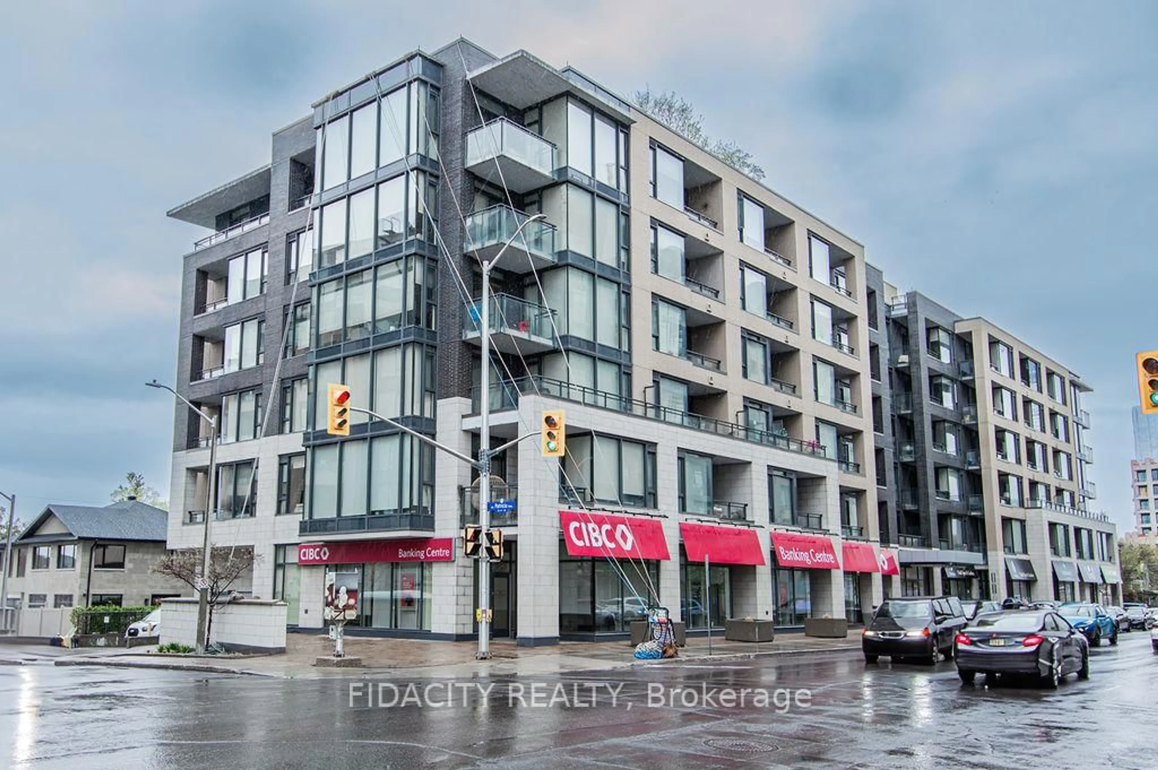 Blurry image for 101 Richmond Rd #320, Ottawa Ontario K1Z 0A6