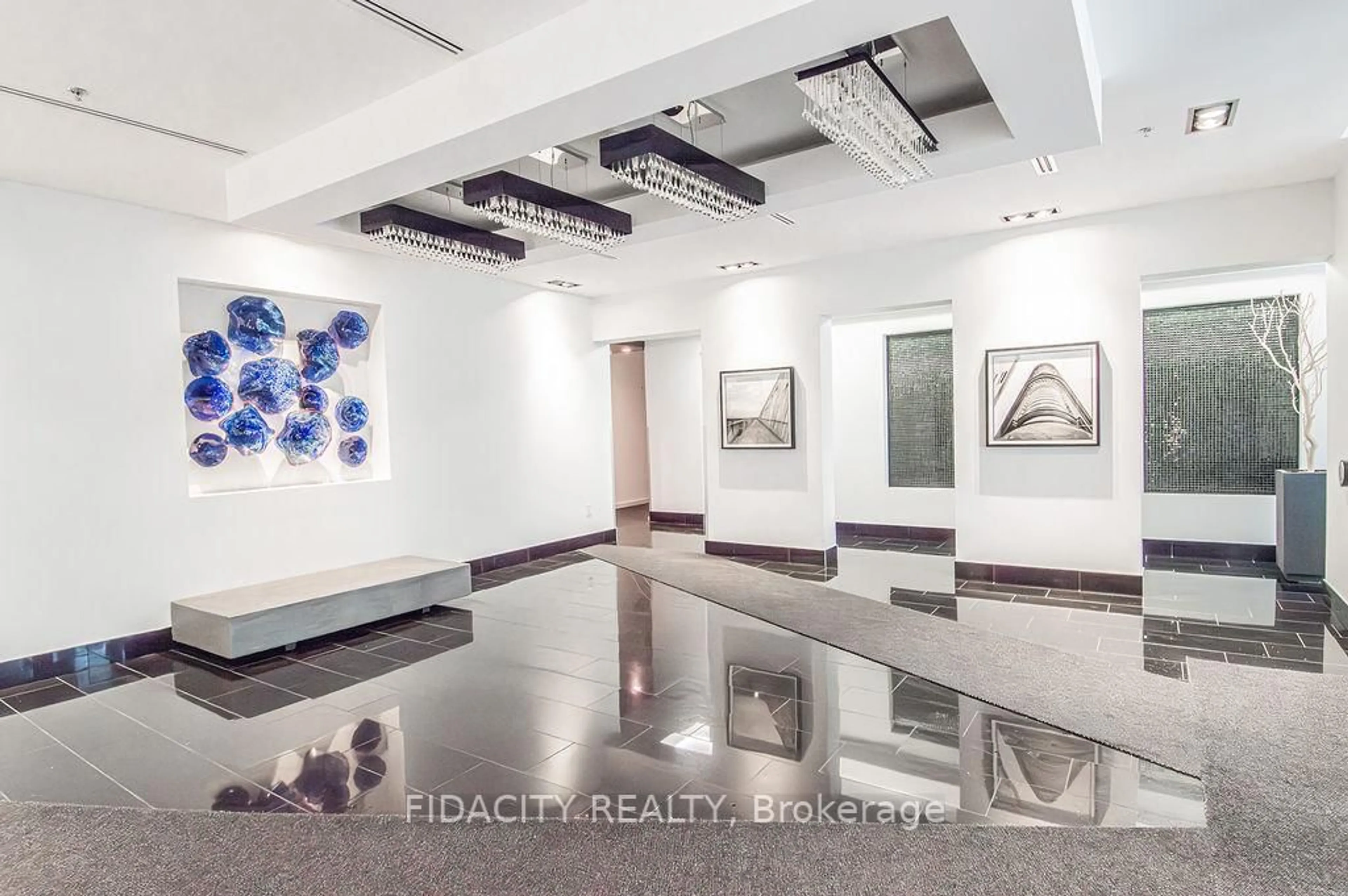 Unknown for 101 Richmond Rd #320, Ottawa Ontario K1Z 0A6