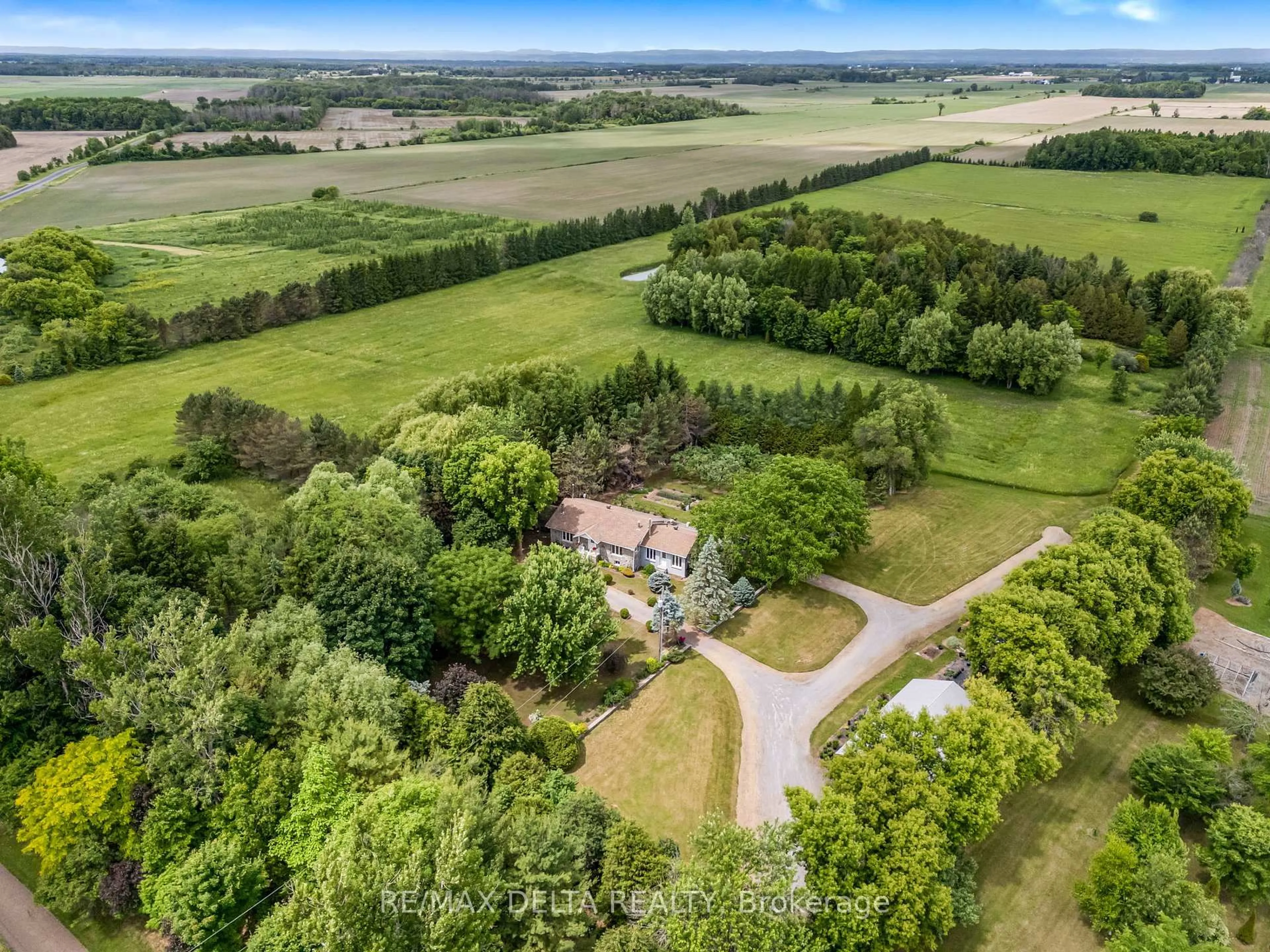 A pic from outside/outdoor area/front of a property/back of a property/a pic from drone, forest/trees view for 2685 Concession 7 Rd, East Hawkesbury Ontario K0B 1P0
