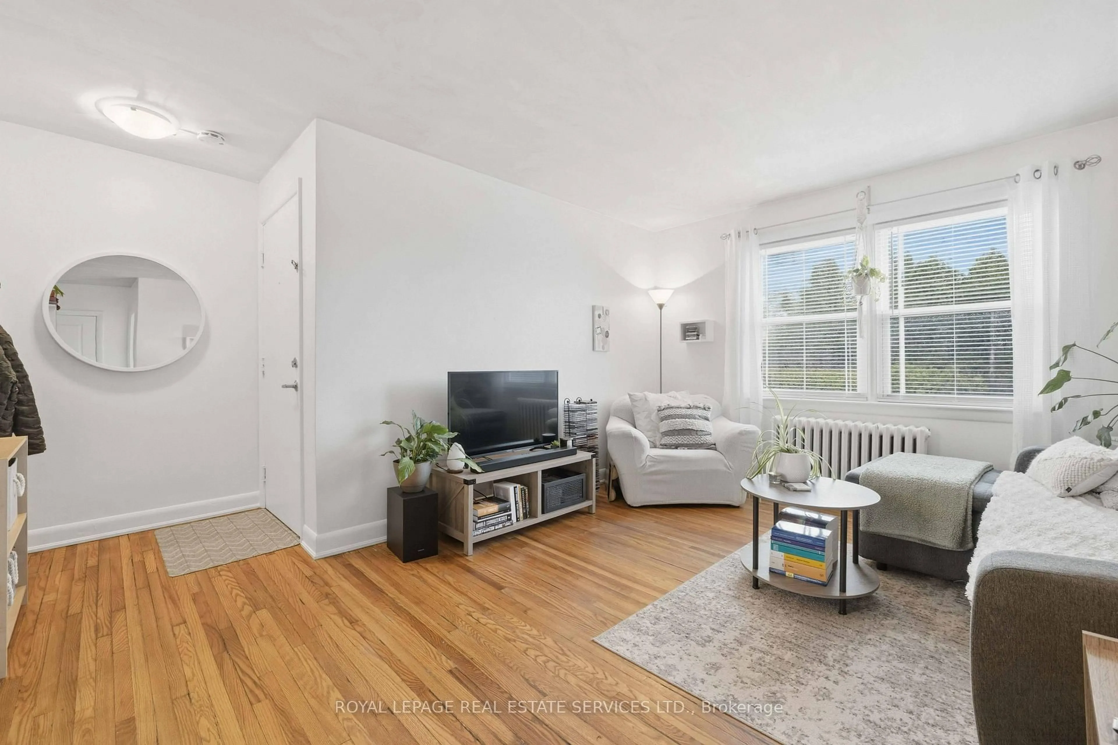 Living room with furniture, unknown for 1028 Johnson St, Kingston Ontario K7M 2N4