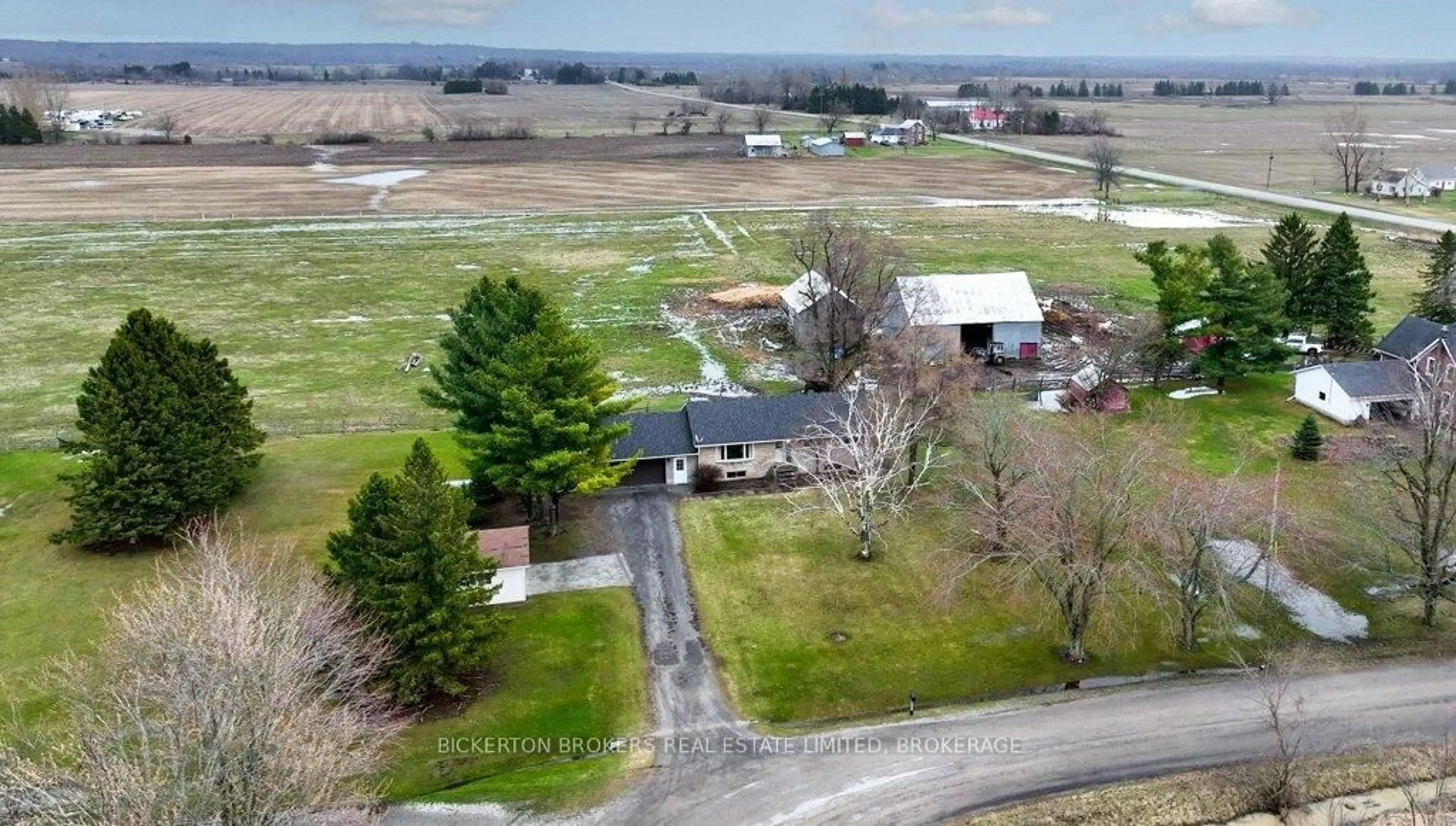 A pic from outside/outdoor area/front of a property/back of a property/a pic from drone, mountain view for 3633 Boundary aka Archie McCalpin Rd, Front of Leeds & Seeleys Bay Ontario K7G 2T7