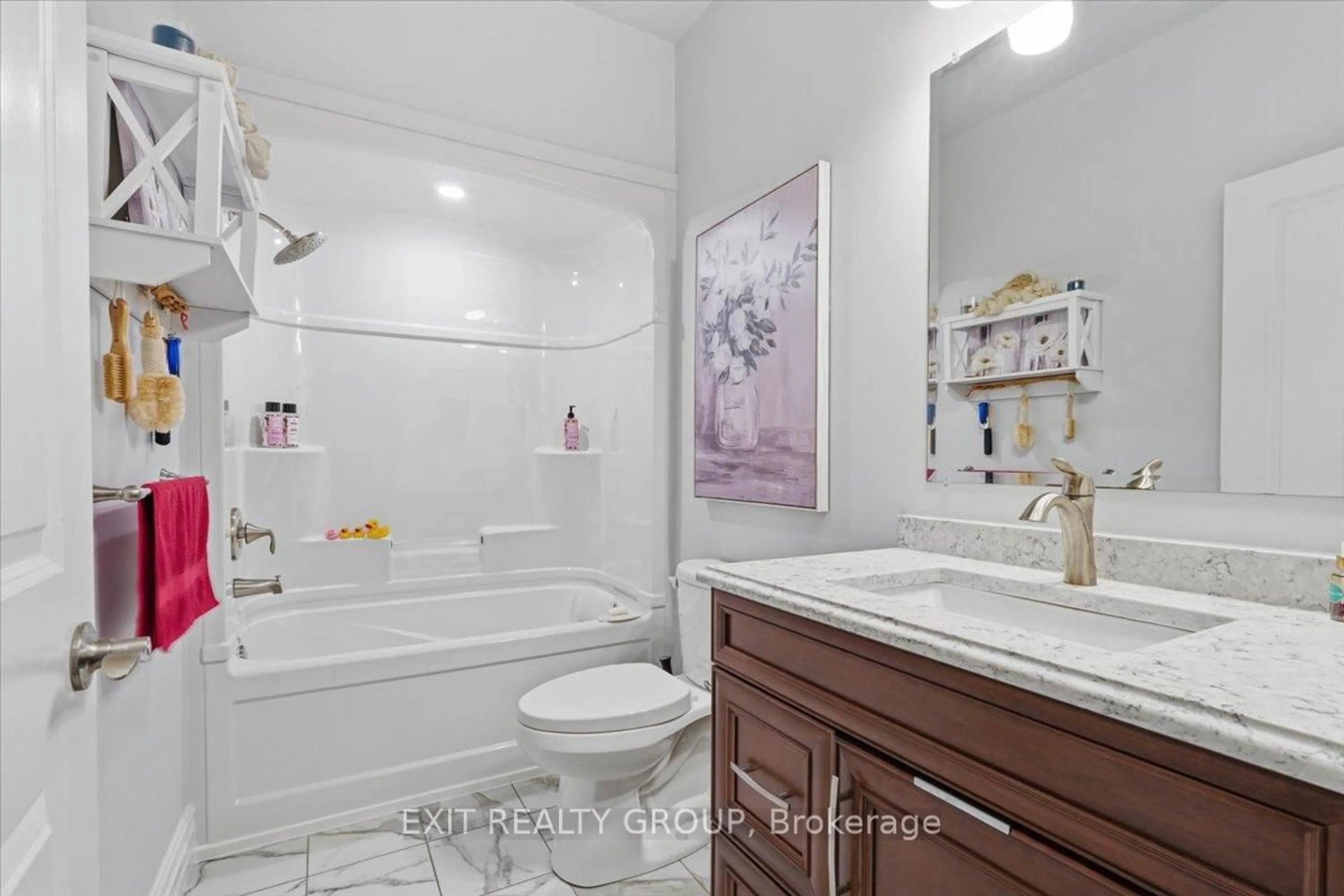 Standard bathroom, ceramic/tile floor for 12 Dorchester Dr, Prince Edward County Ontario K0K 3L0