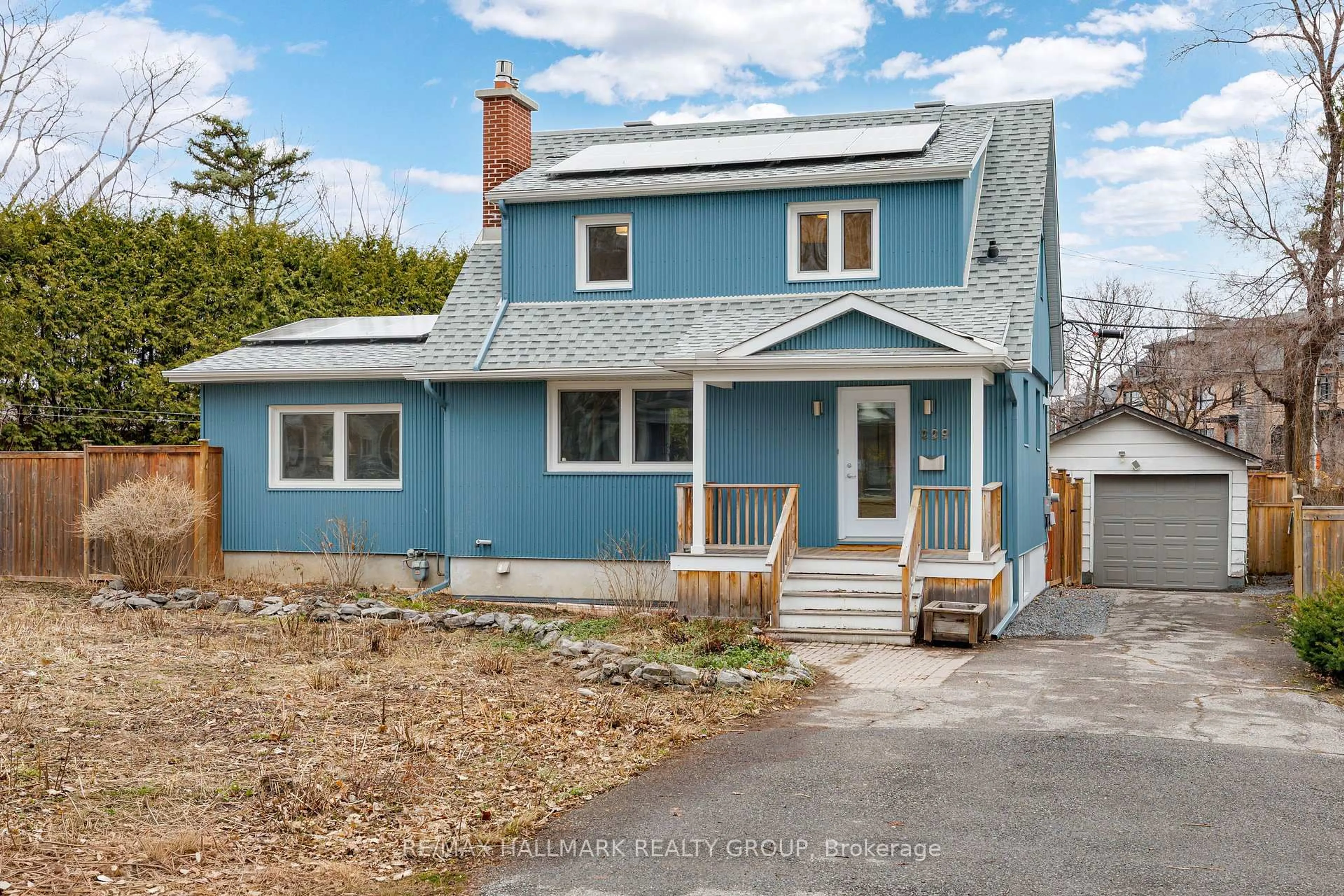 Home with vinyl exterior material, street for 229 Greensway Ave, Ottawa Ontario K1L 7V3