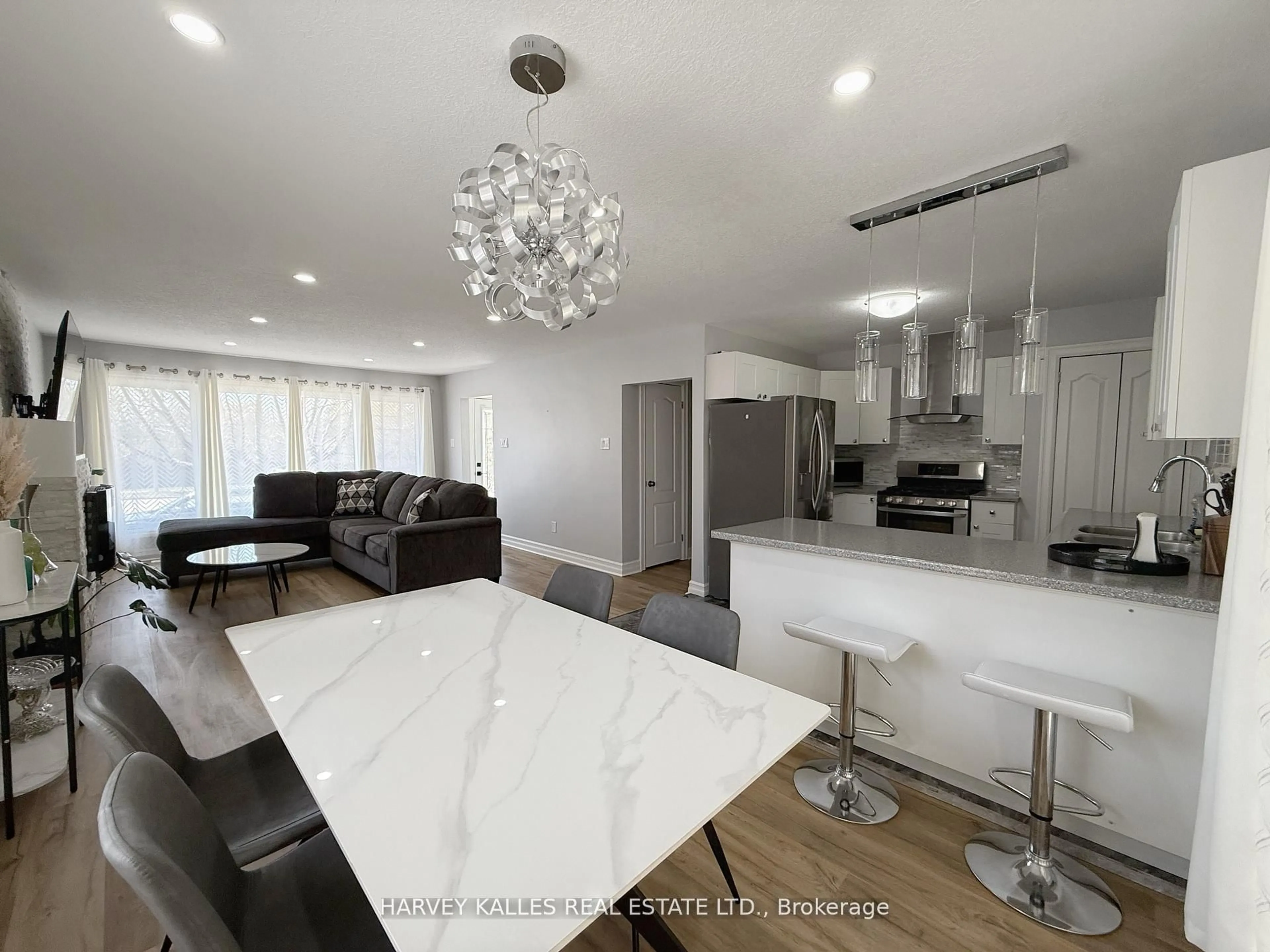 Open concept kitchen, ceramic/tile floor for 1330 Highbury Ave, London East Ontario N5Y 4W9