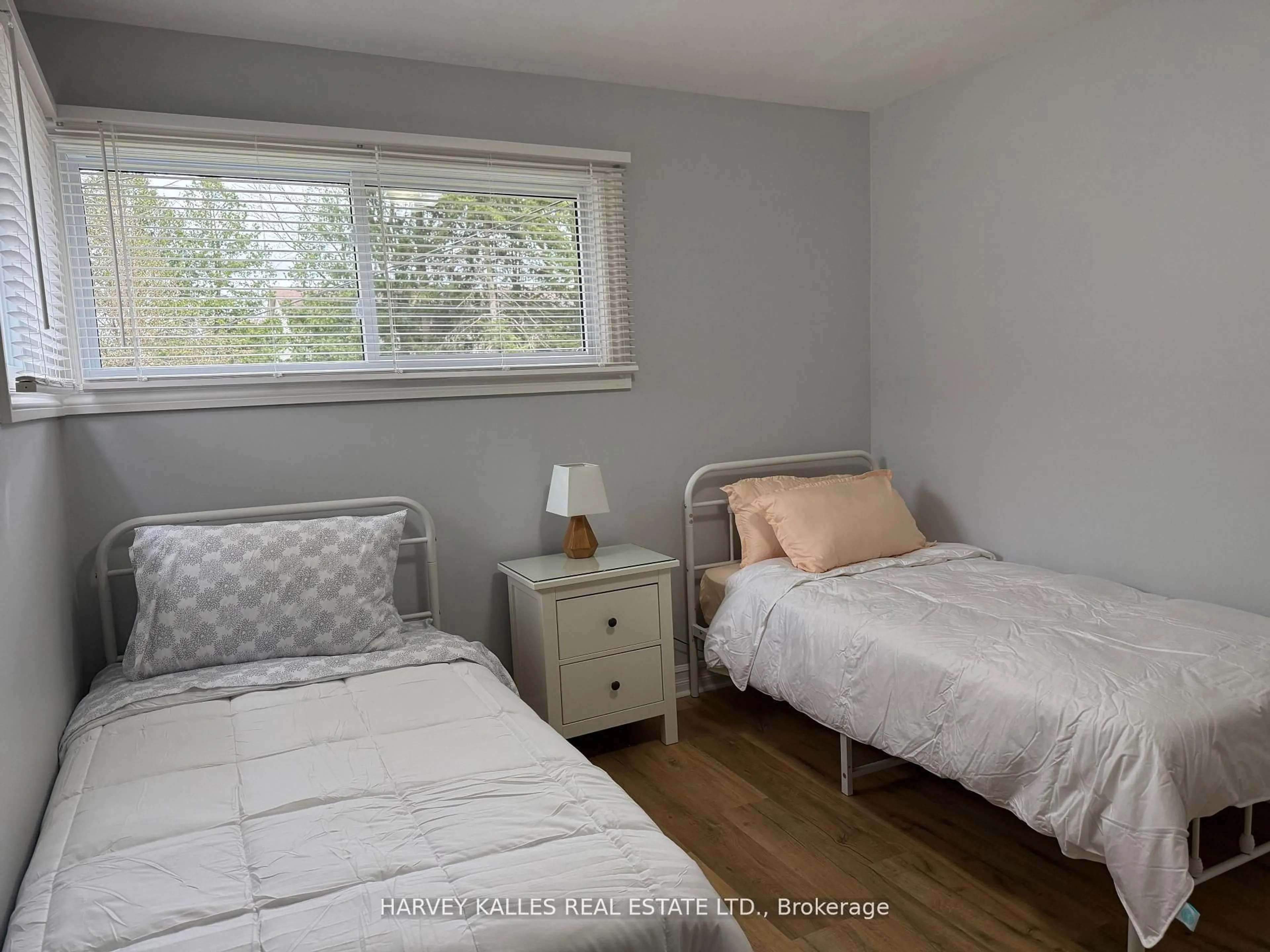 A pic of a room for 1330 Highbury Ave, London East Ontario N5Y 4W9