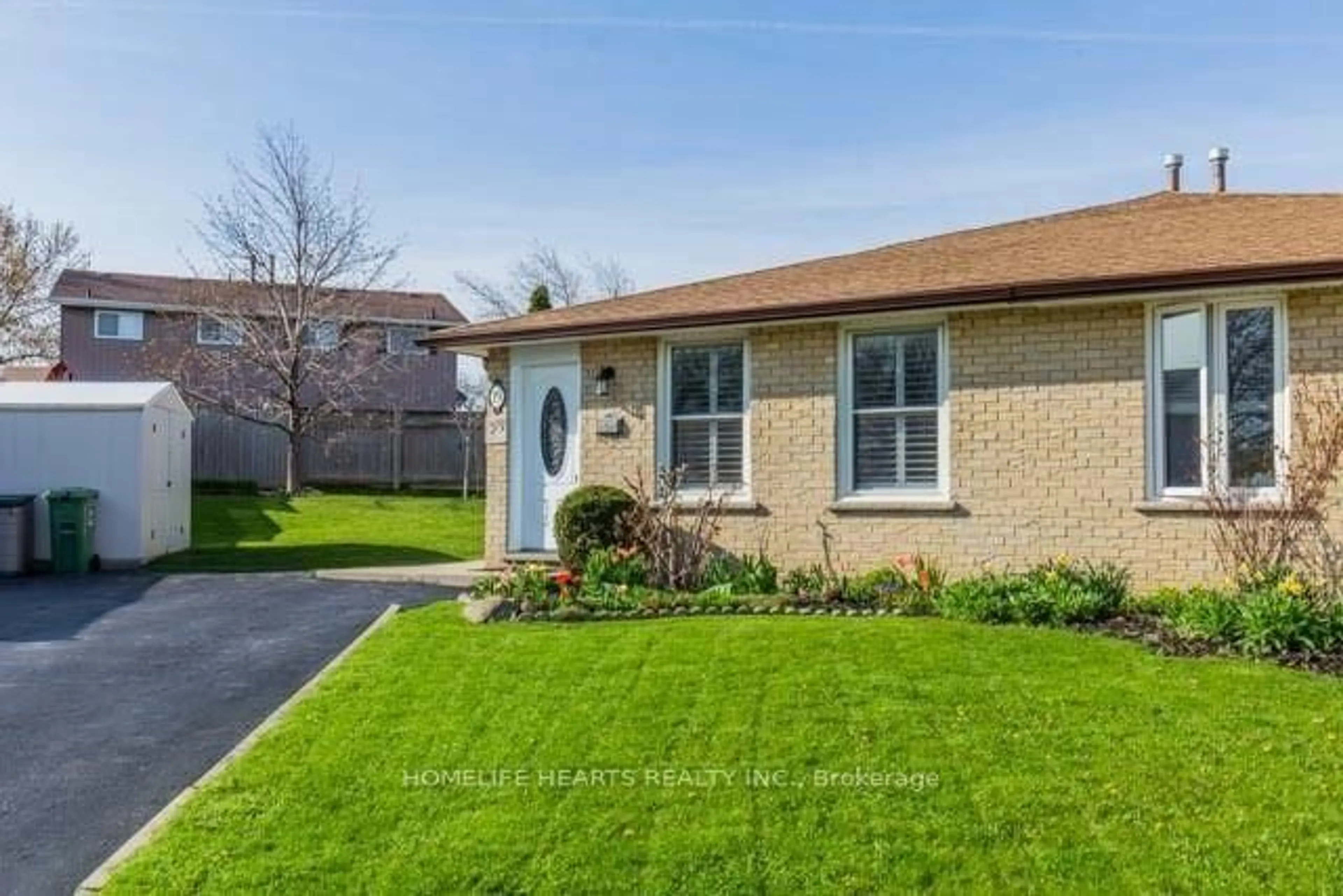 Home with brick exterior material, street for 19 Hopewell Cres, Hamilton Ontario L8J 1P3
