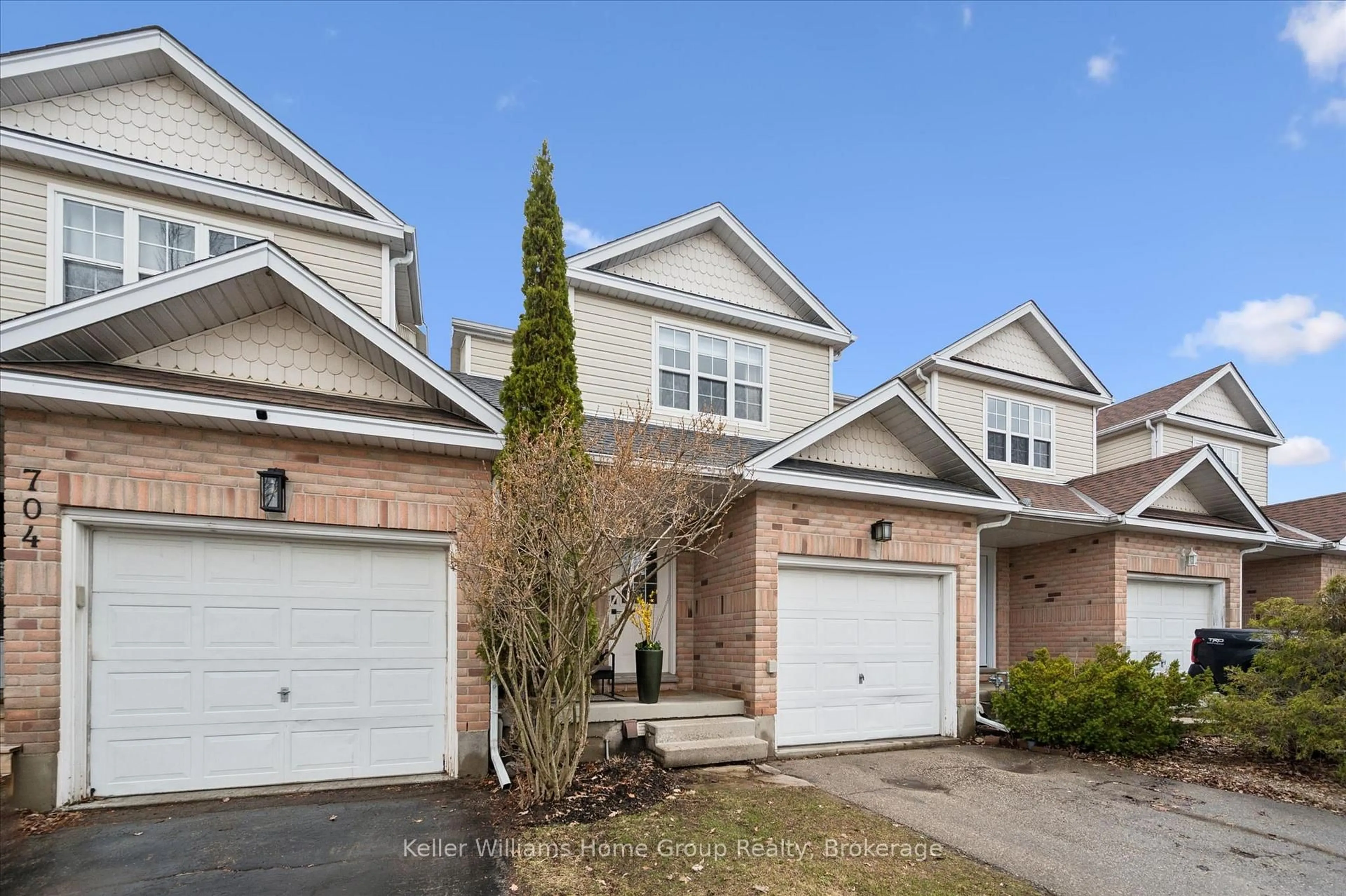 Unknown for 706 Denny Gate, Centre Wellington Ontario N1M 3S1