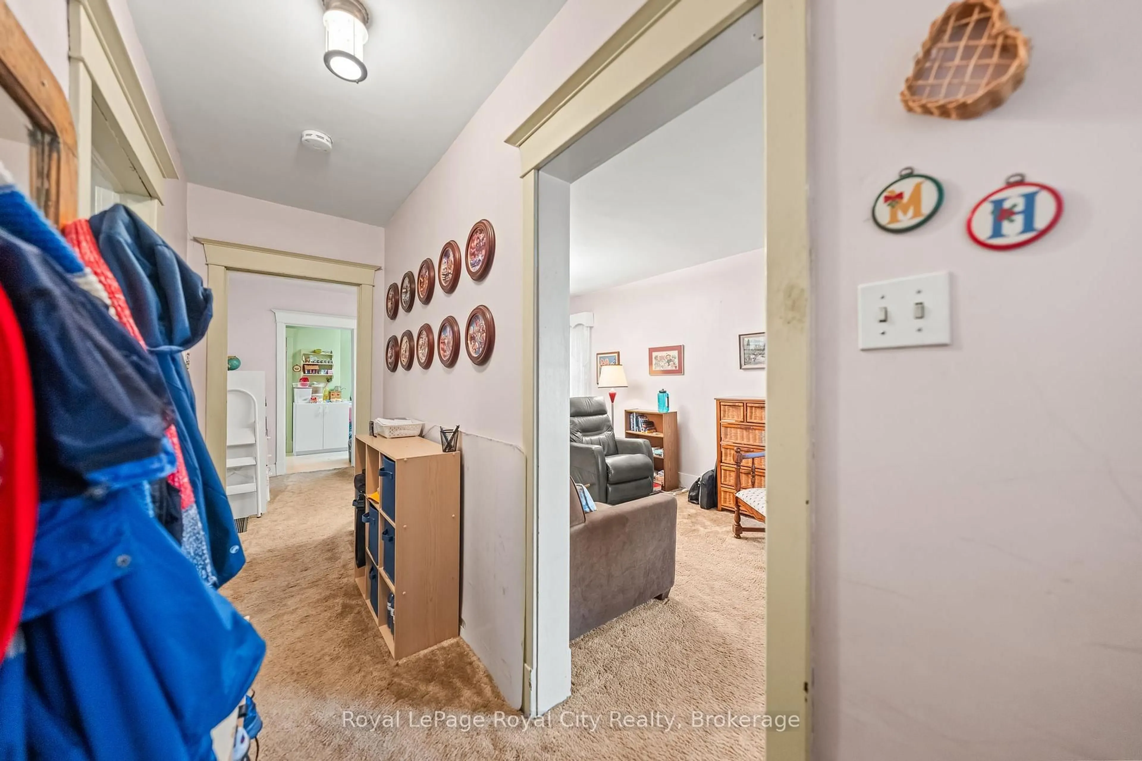 Indoor entryway for 9 Stull Ave, Guelph Ontario N1H 1N2