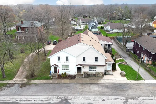 22 & 24 River St, Thorold 2