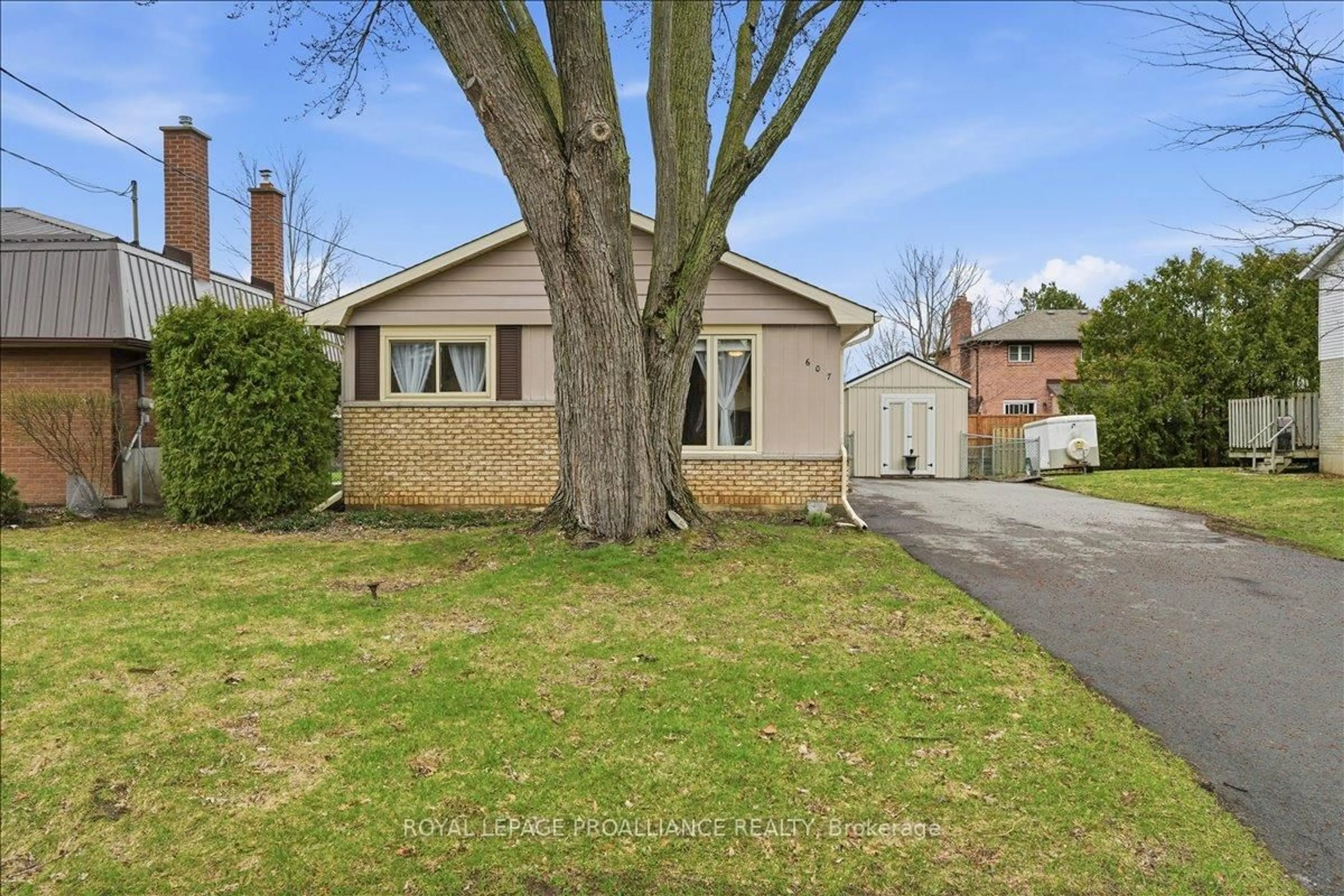 Unknown for 607 Bridge St, Belleville Ontario K8N 5G9