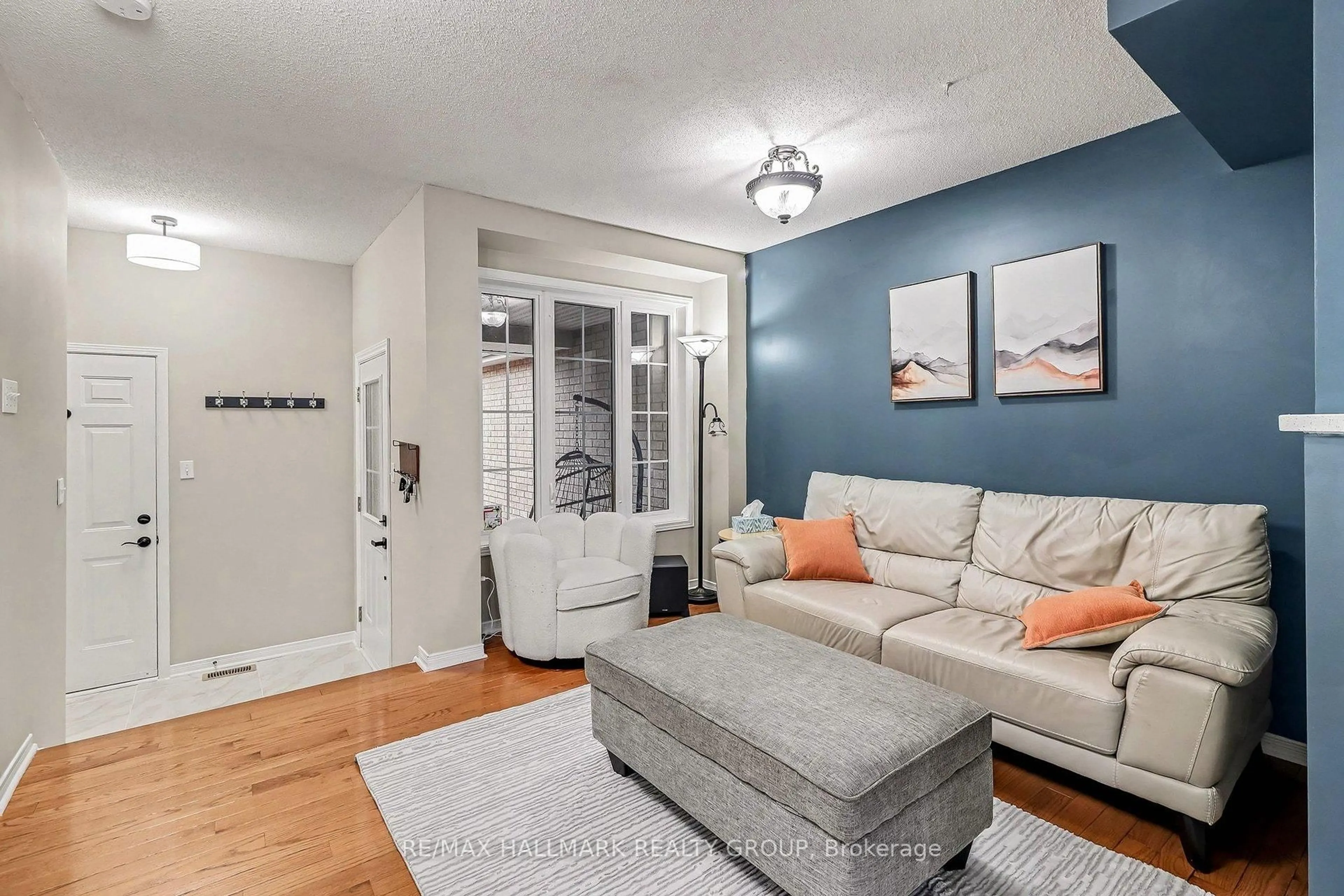 Living room with furniture, unknown for 111 Ludlowe St, Ottawa Ontario K4A 5C2