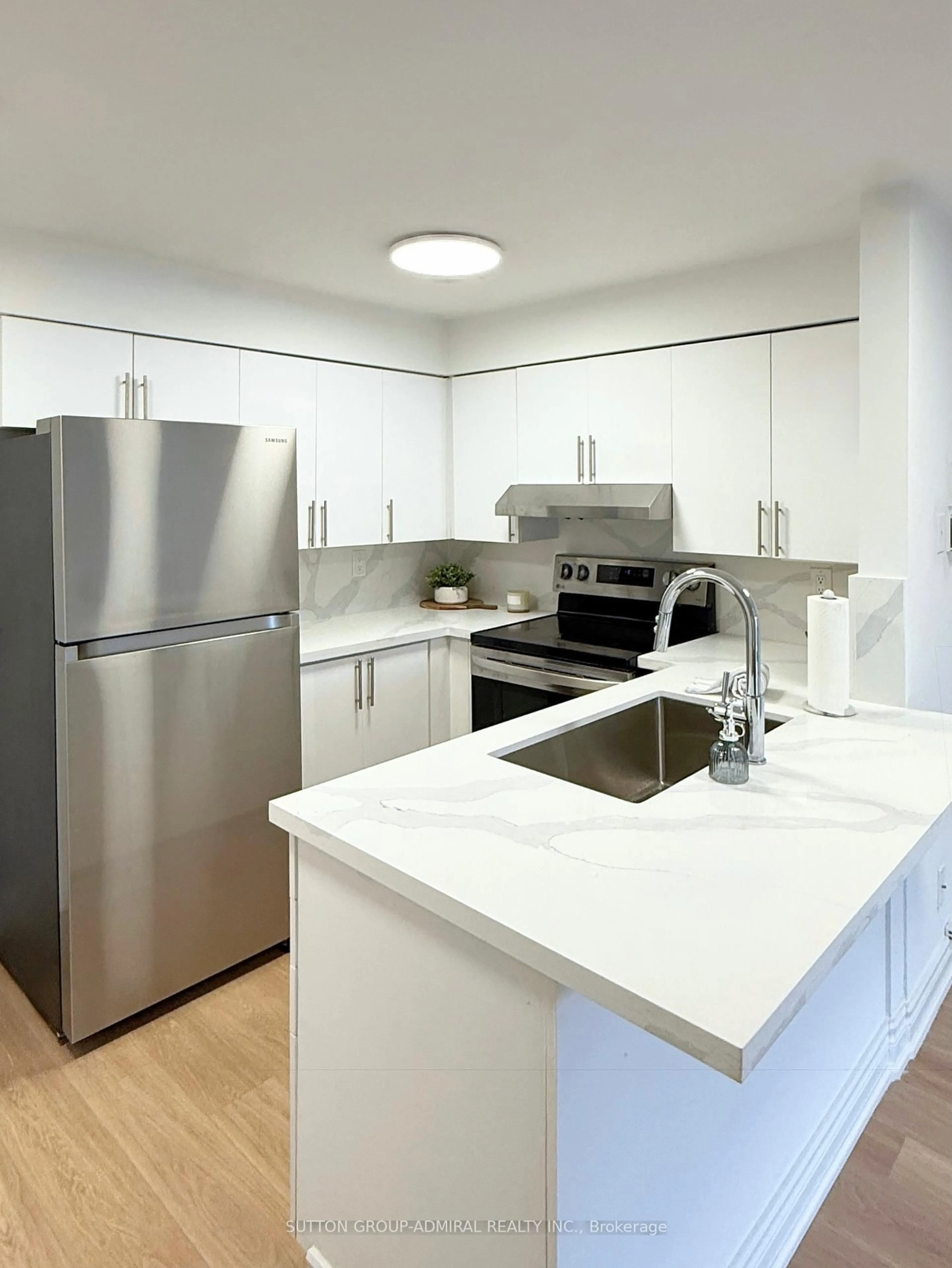 Unknown for 41 Valleyview Rd #30, Kitchener Ontario N2E 3H9