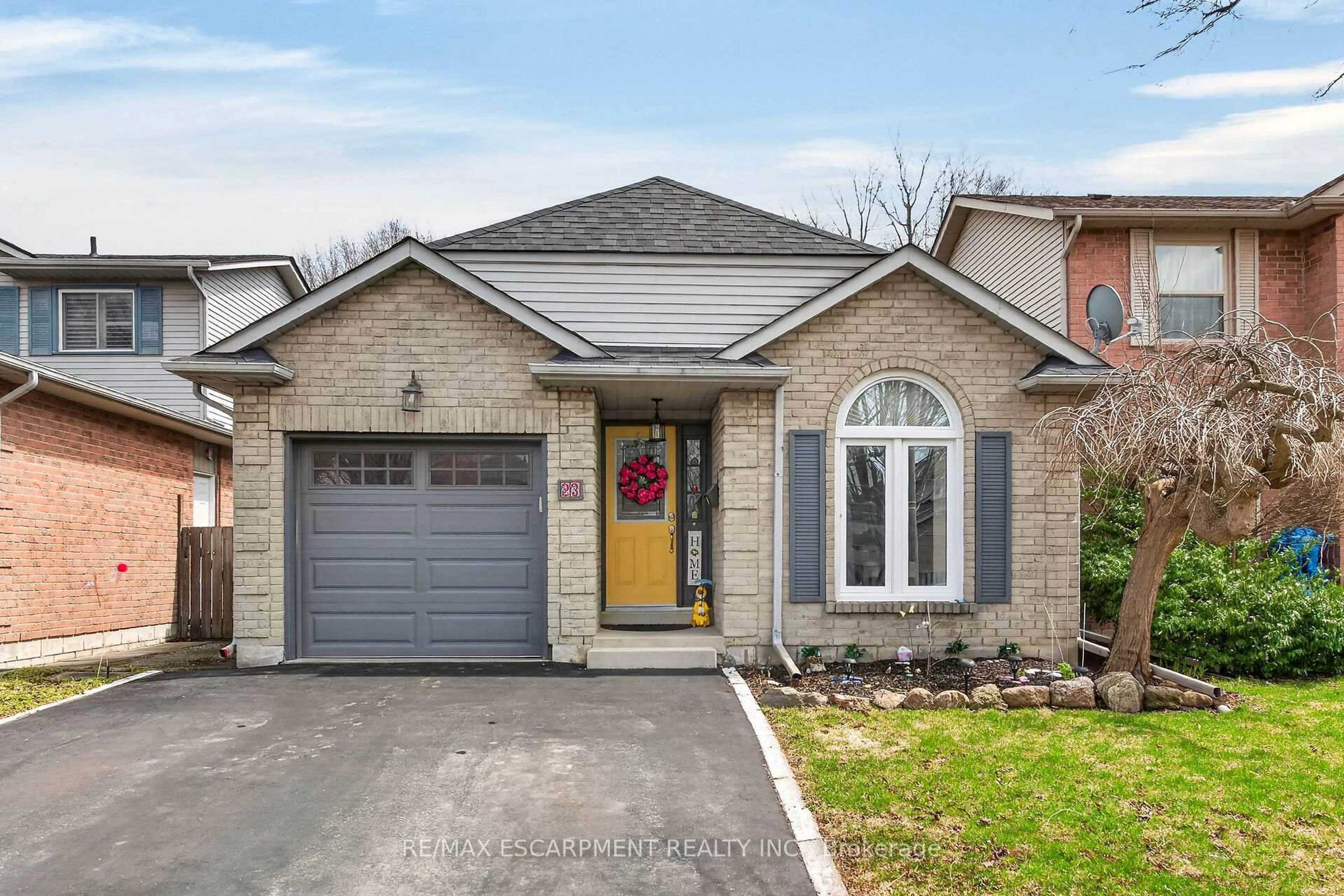 Home with brick exterior material, street for 23 Juliebeth Dr, Hamilton Ontario L9B 2N6