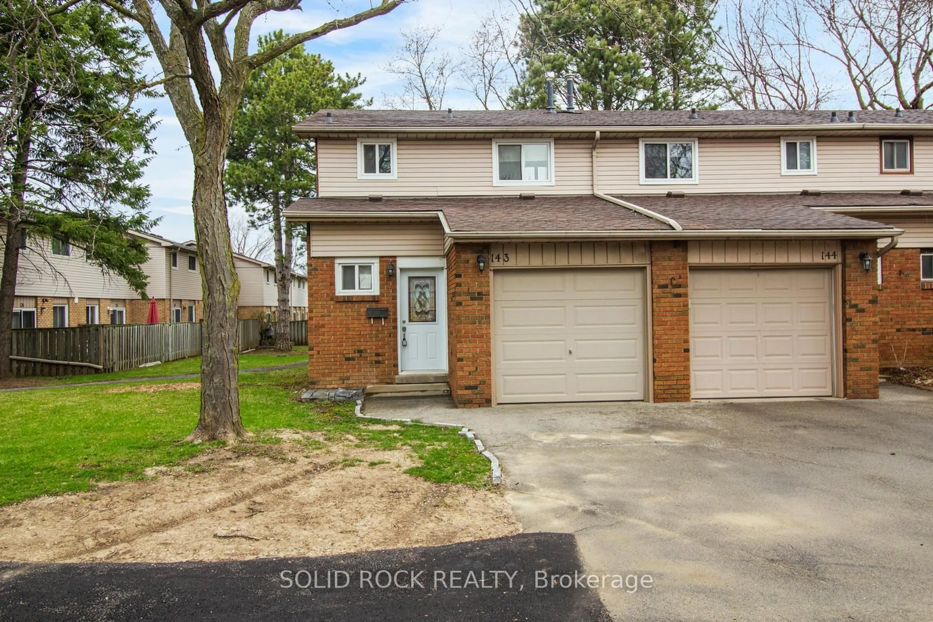 Unknown for 100 Quigley Rd #143, Hamilton Ontario L8K 6J1