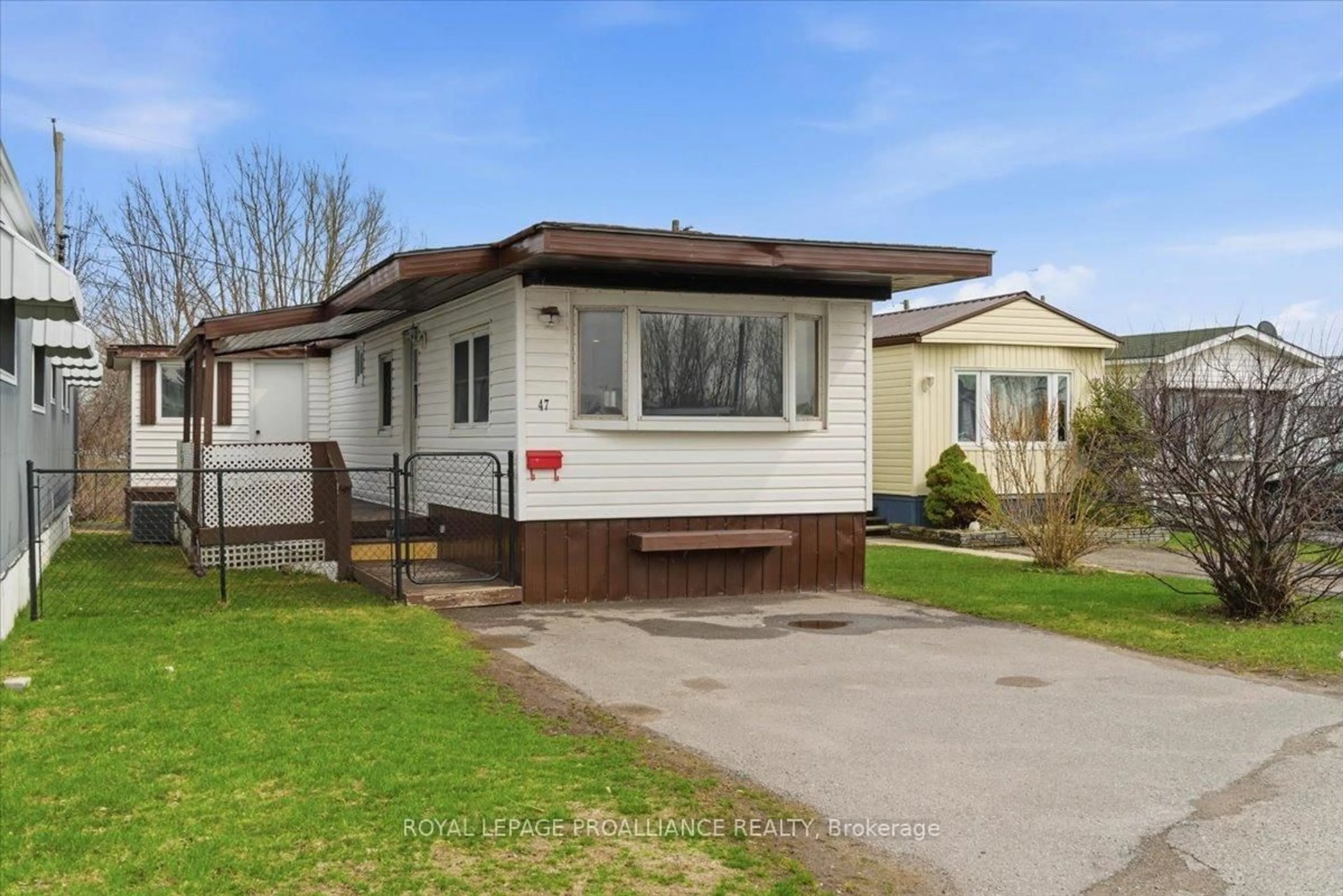 Home with vinyl exterior material, street for 311 Dundas St #47, Quinte West Ontario K8V 3E5