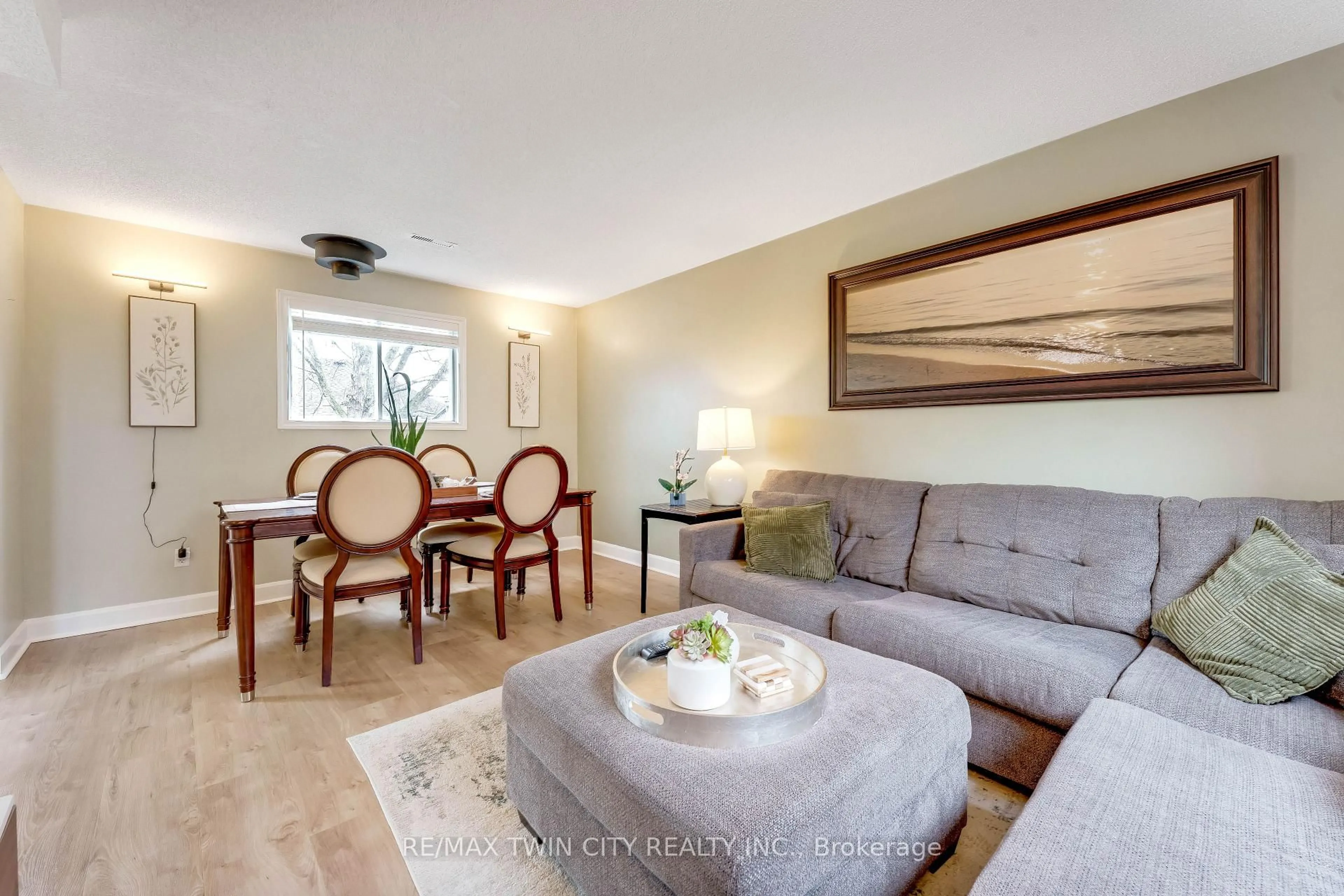 Living room with furniture, unknown for 99 Canrobert St, Woodstock Ontario N4S 8X5