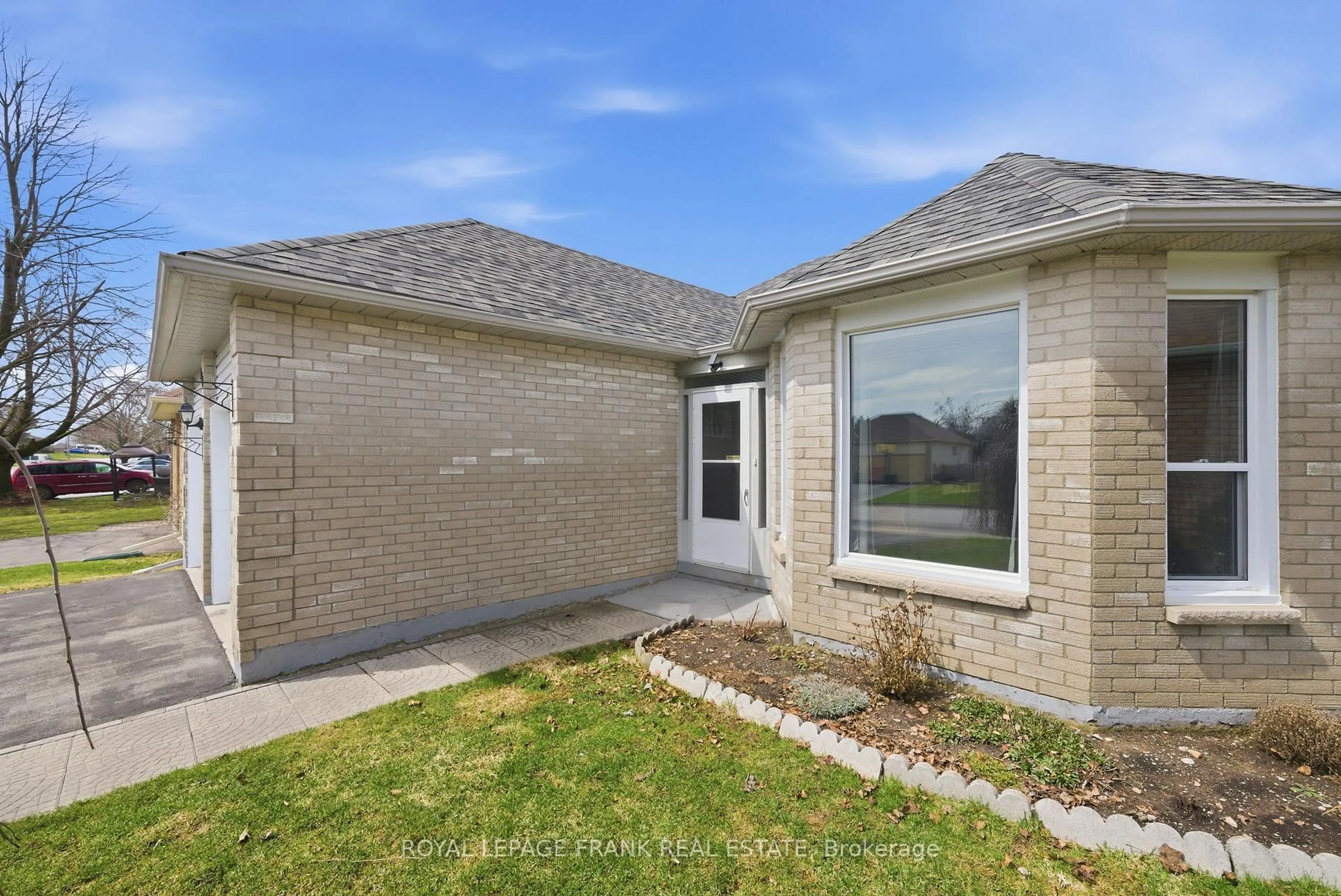 Home with brick exterior material, street for 168 Elgin St, Kawartha Lakes Ontario K9V 6B3