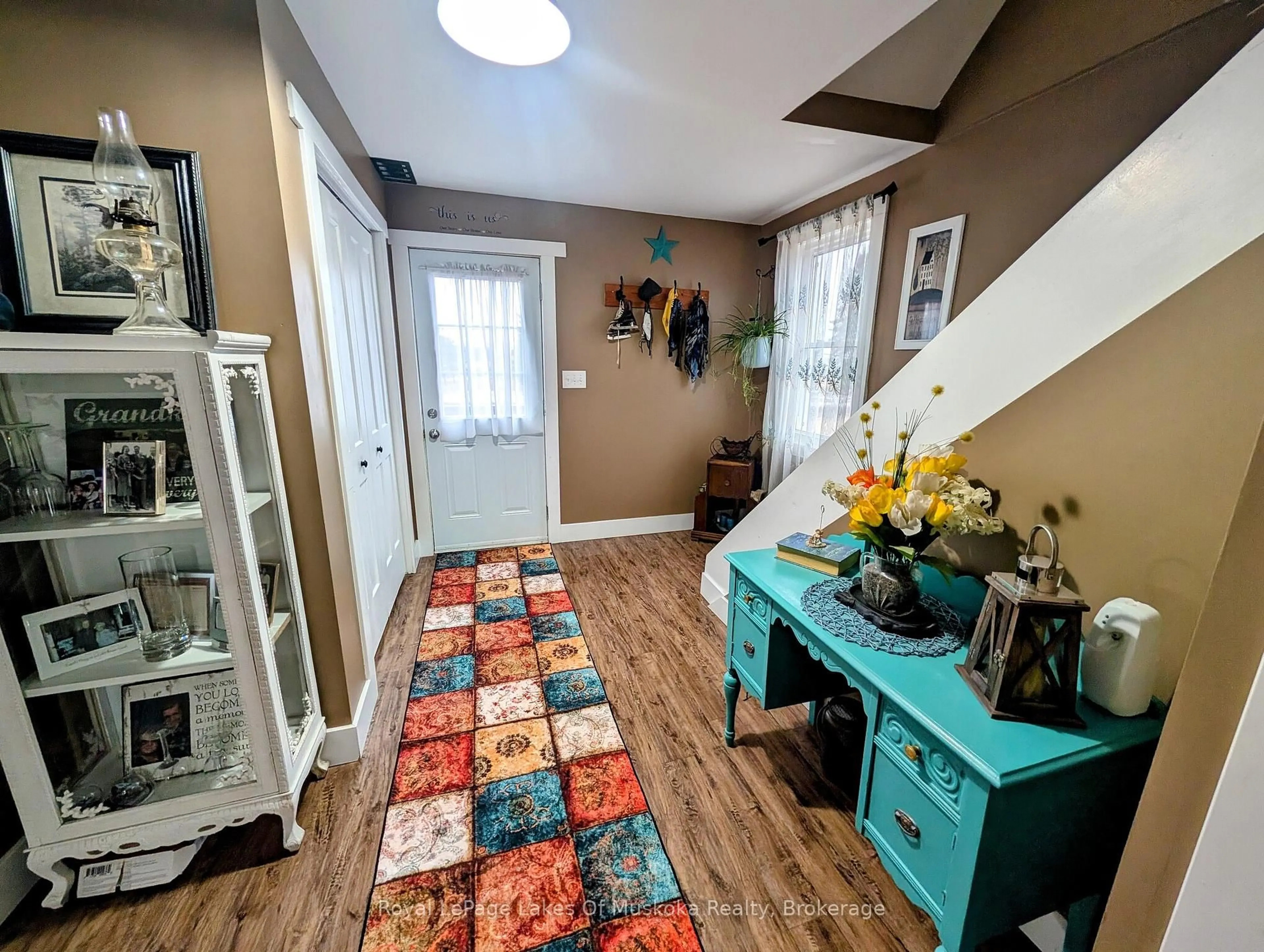 Indoor entryway for 1466 Chiswick Line, Chisholm Ontario P0H 1Z0