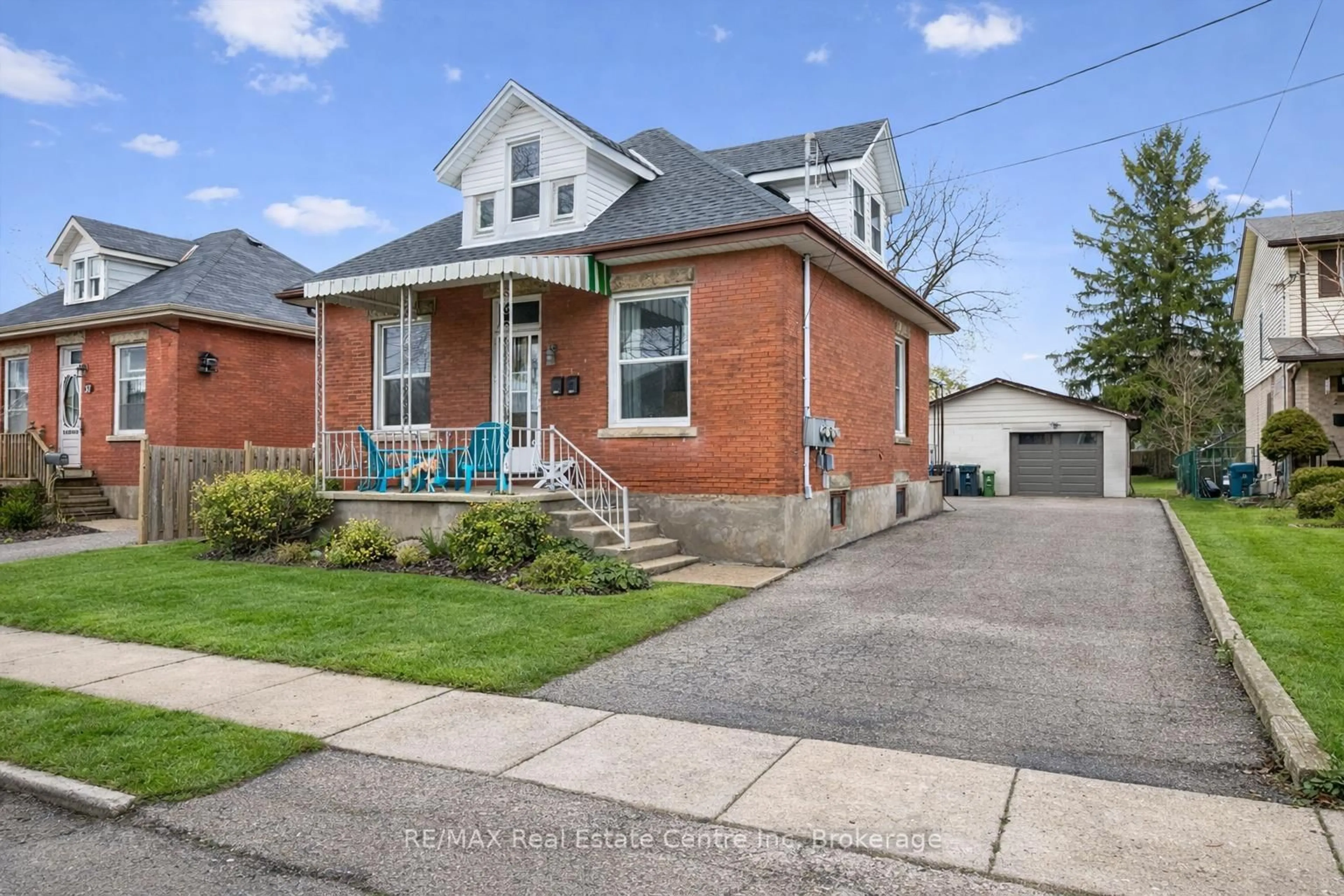 Home with brick exterior material, street for 29 Crimea St, Guelph Ontario N1H 2Y5