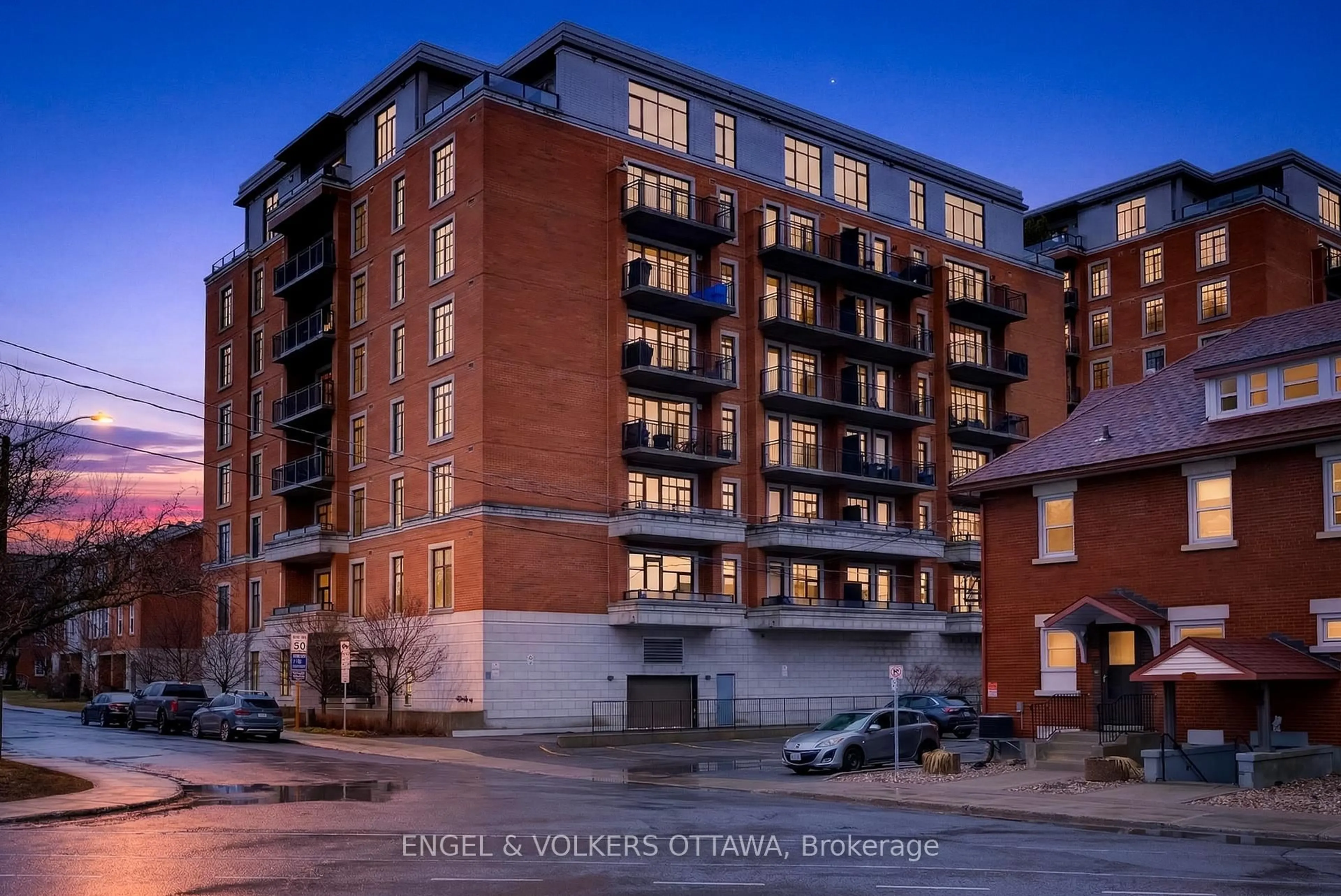 Unknown for 327 Breezehill Ave #410, Ottawa Ontario K1Y 1R6