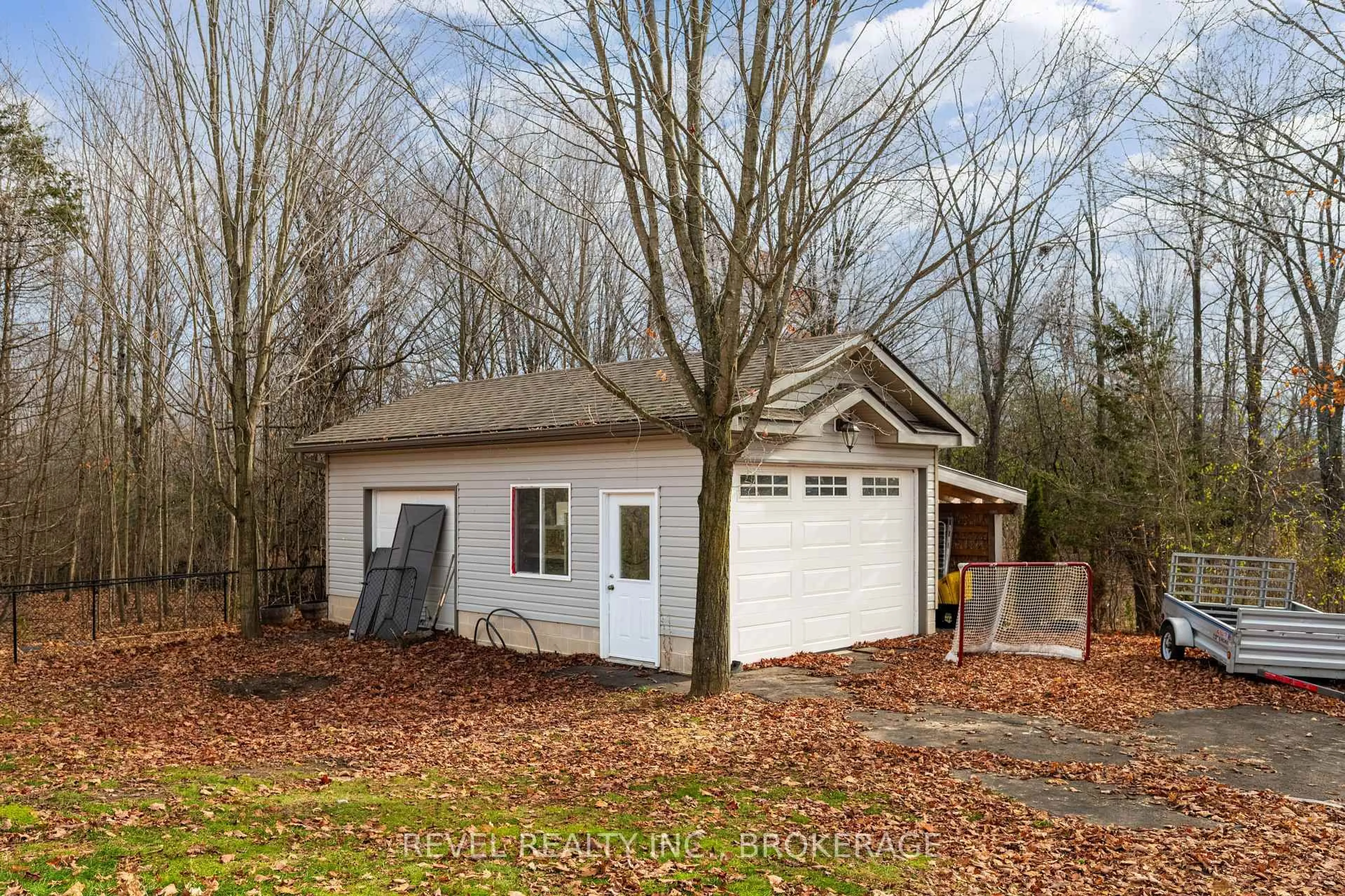 Shed for 3826 Stage Coach Rd, Sydenham Ontario K0H 2T0