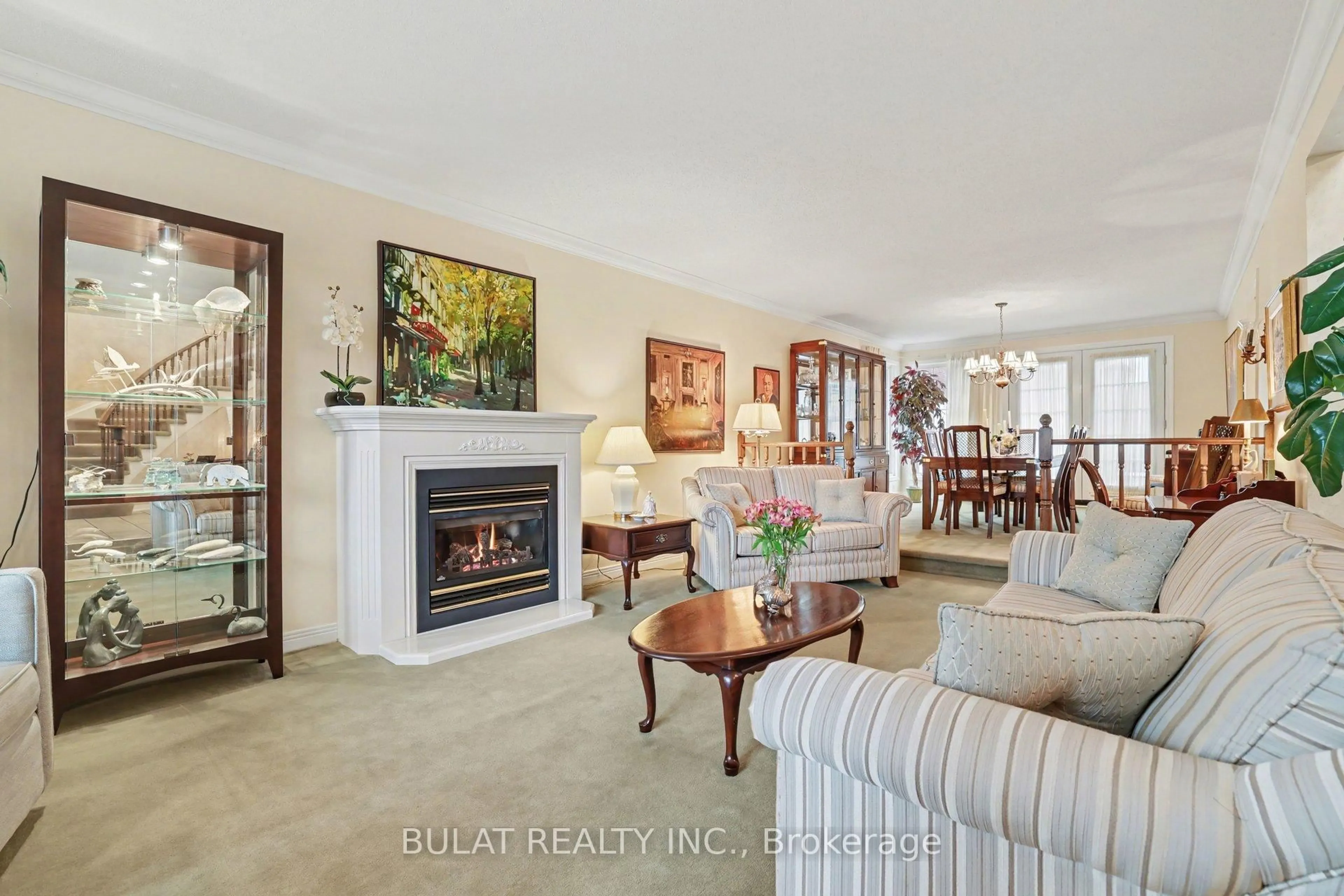 Living room with furniture, unknown for 5 Woodthrush Green, Ottawa Ontario K1V 0A9