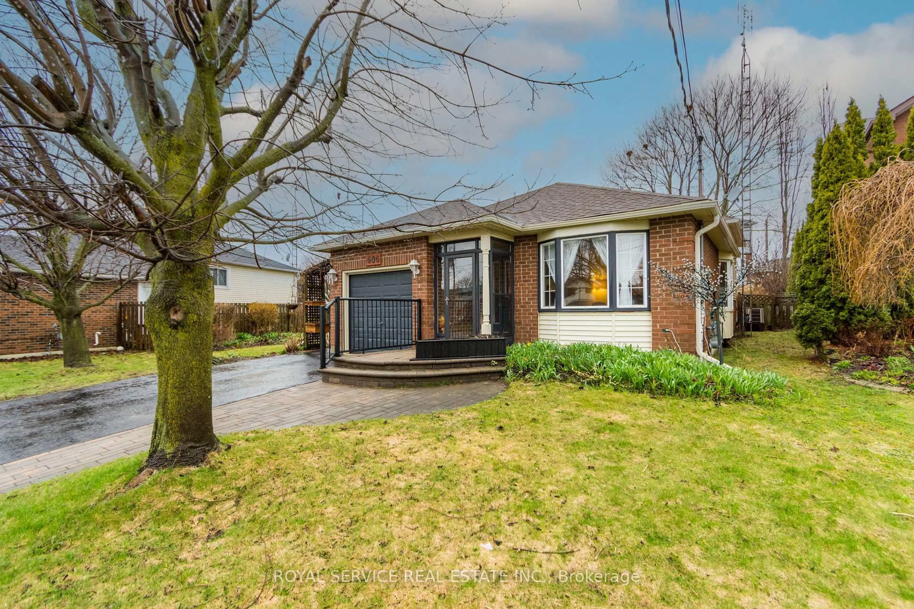 Home with brick exterior material, street for 606 Carlisle St, Cobourg Ontario K9A 1X6
