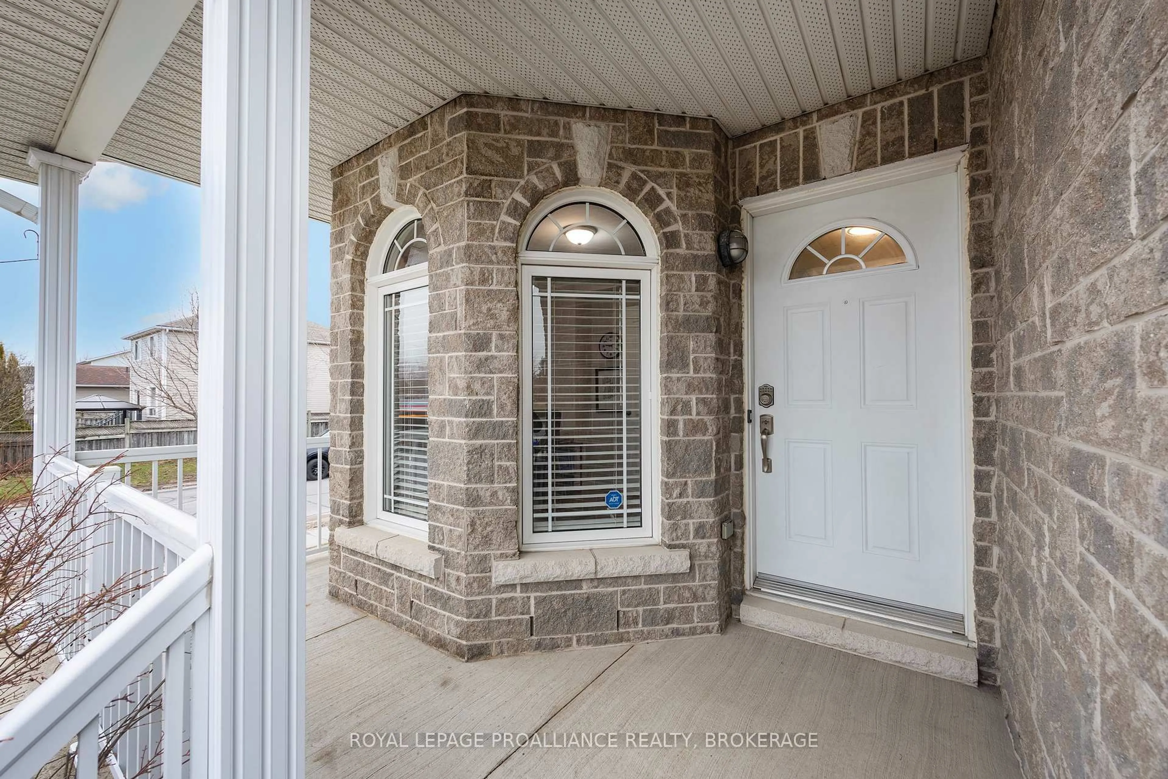 Indoor entryway for 317 Rose Abbey Dr, Kingston Ontario K7K 0A4