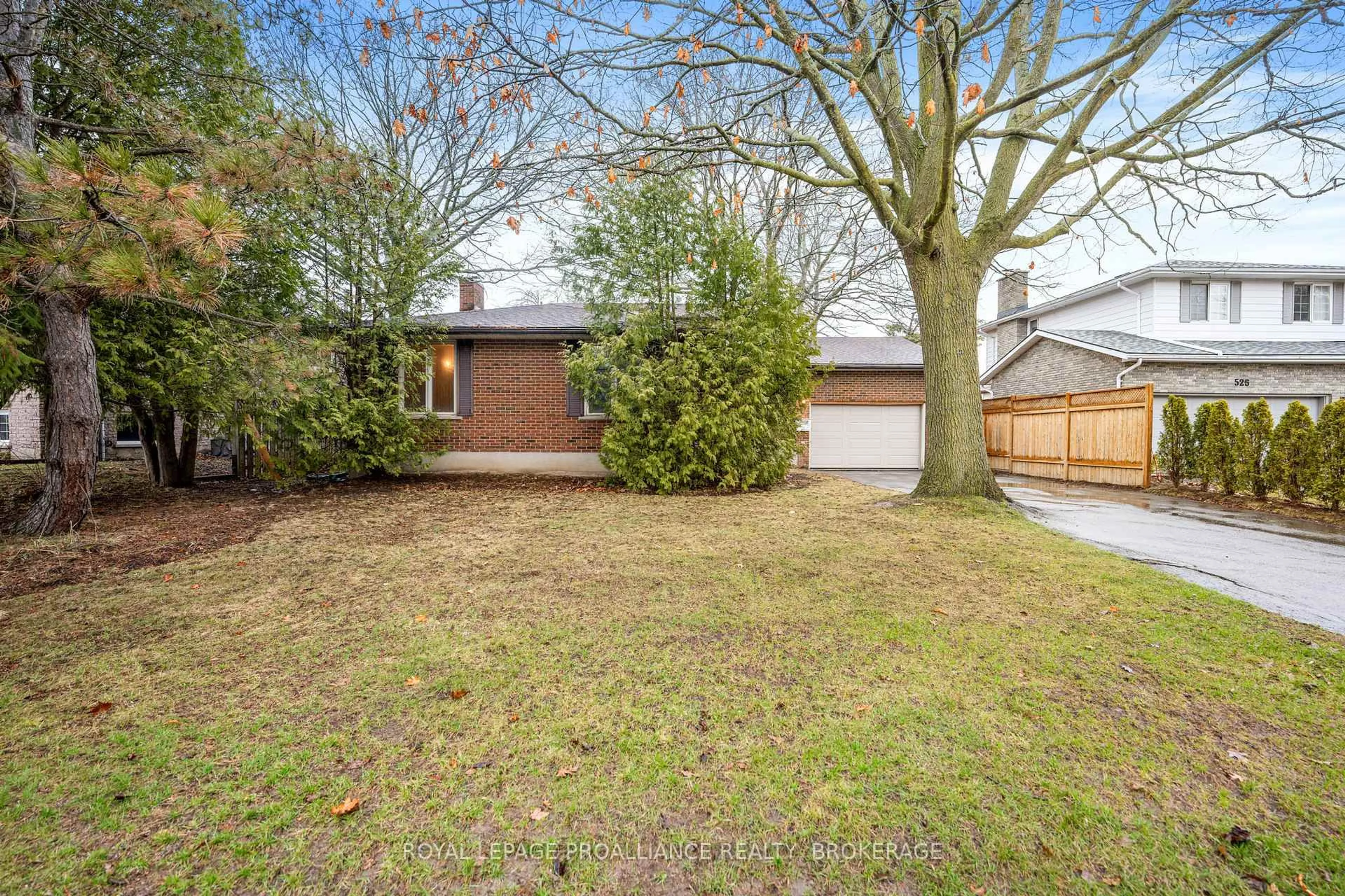 Unknown for 530 Roosevelt Dr, Kingston Ontario K7M 4B1