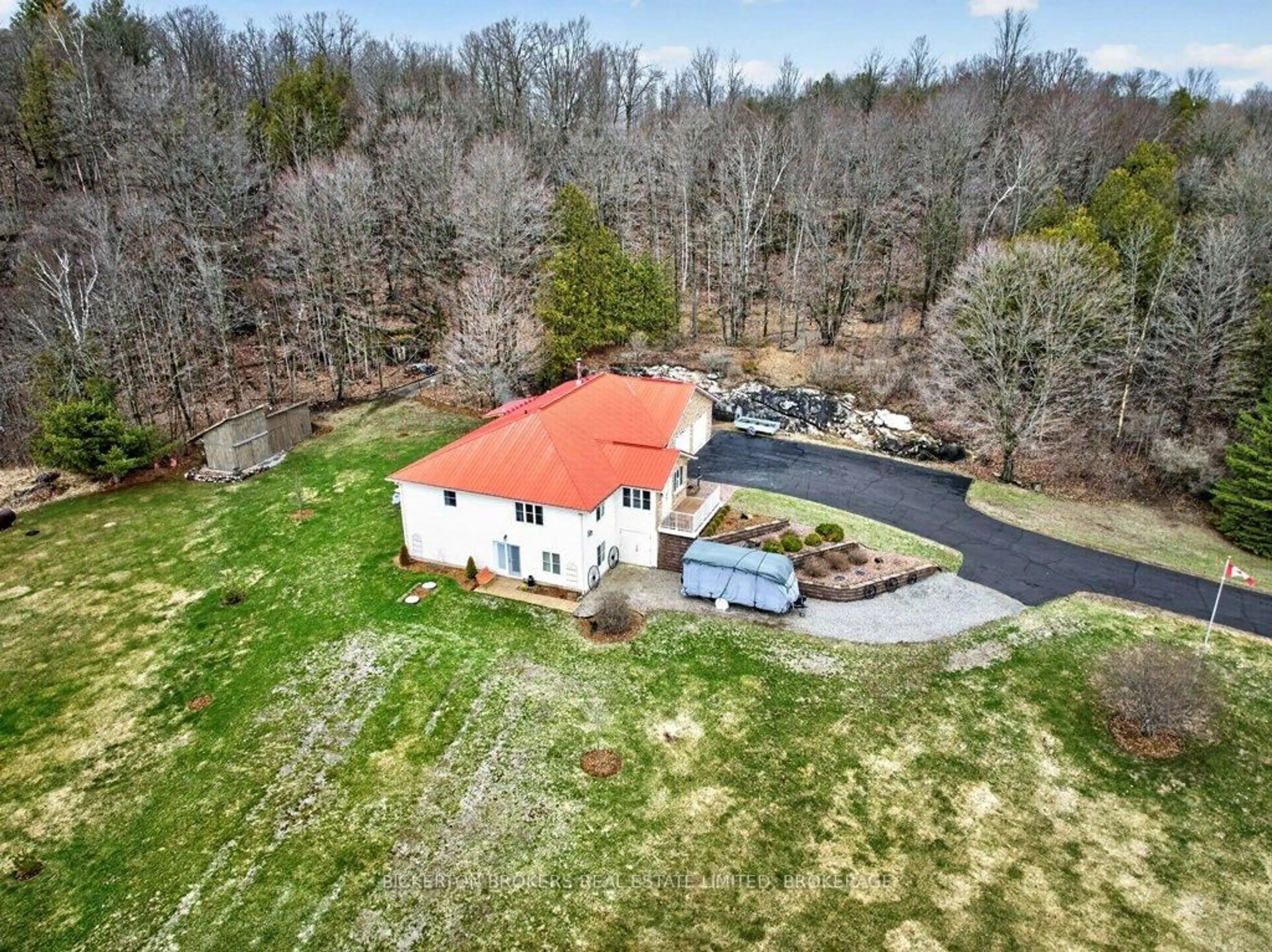 A pic from outside/outdoor area/front of a property/back of a property/a pic from drone, unknown for 224 Big Hill Rd, Leeds and the Thousand Islands Ontario K0H 2N0