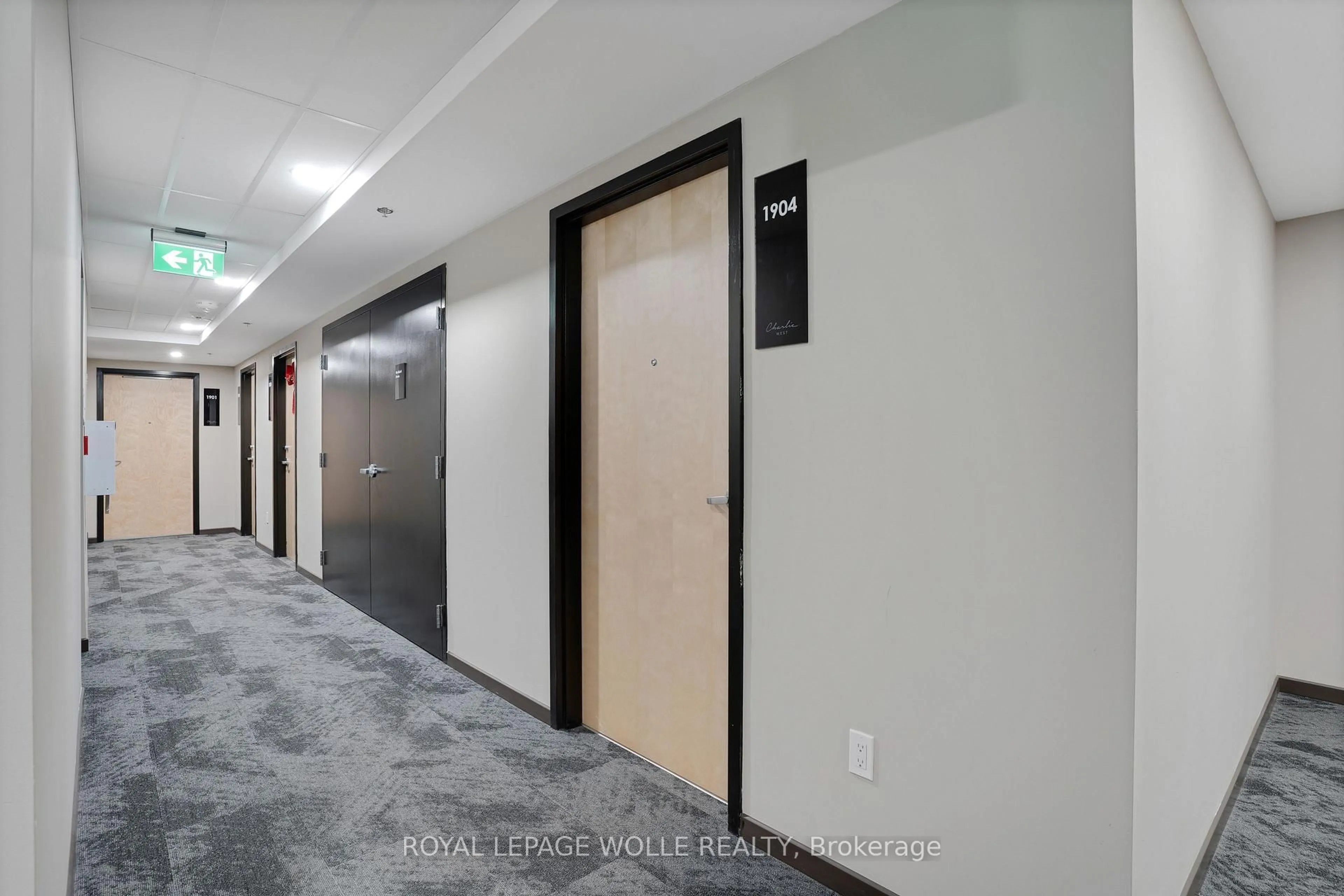 Indoor foyer for 60 Charles St #1904, Kitchener Ontario N2G 0C9