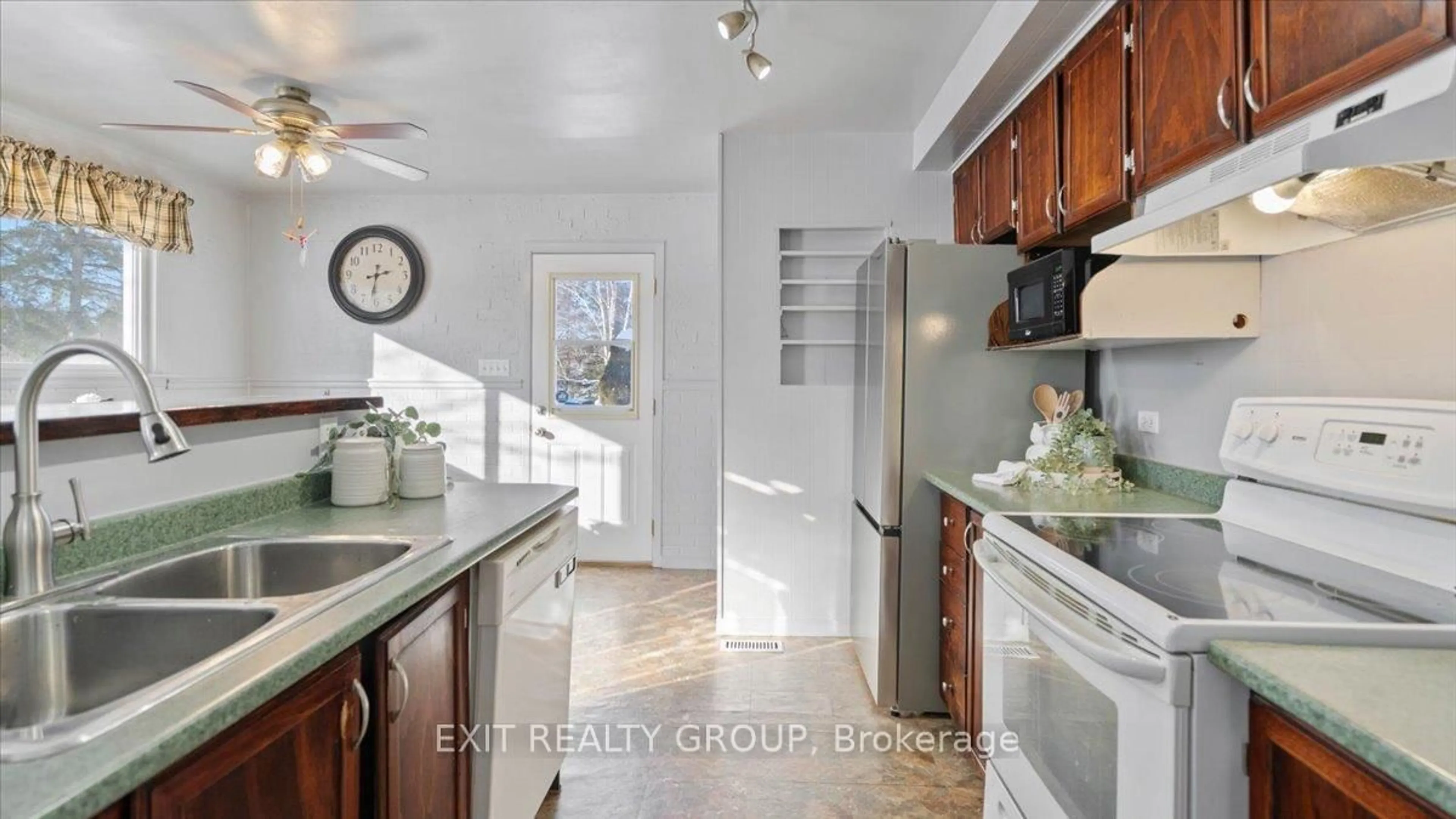 Unknown for 84 Chatterton Valley Cres, Quinte West Ontario K0K 2B0