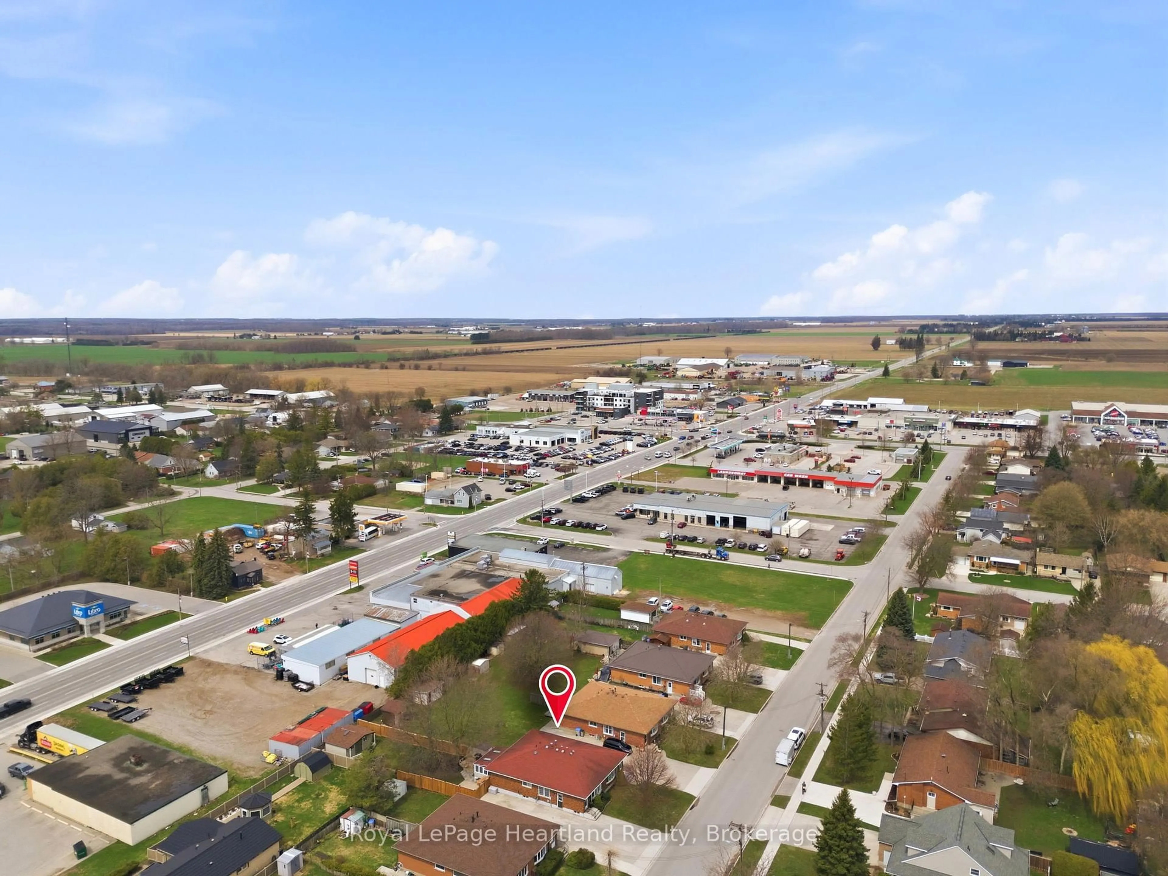 A pic from outside/outdoor area/front of a property/back of a property/a pic from drone, street for 85 Orchard St, South Huron Ontario N0M 1S3