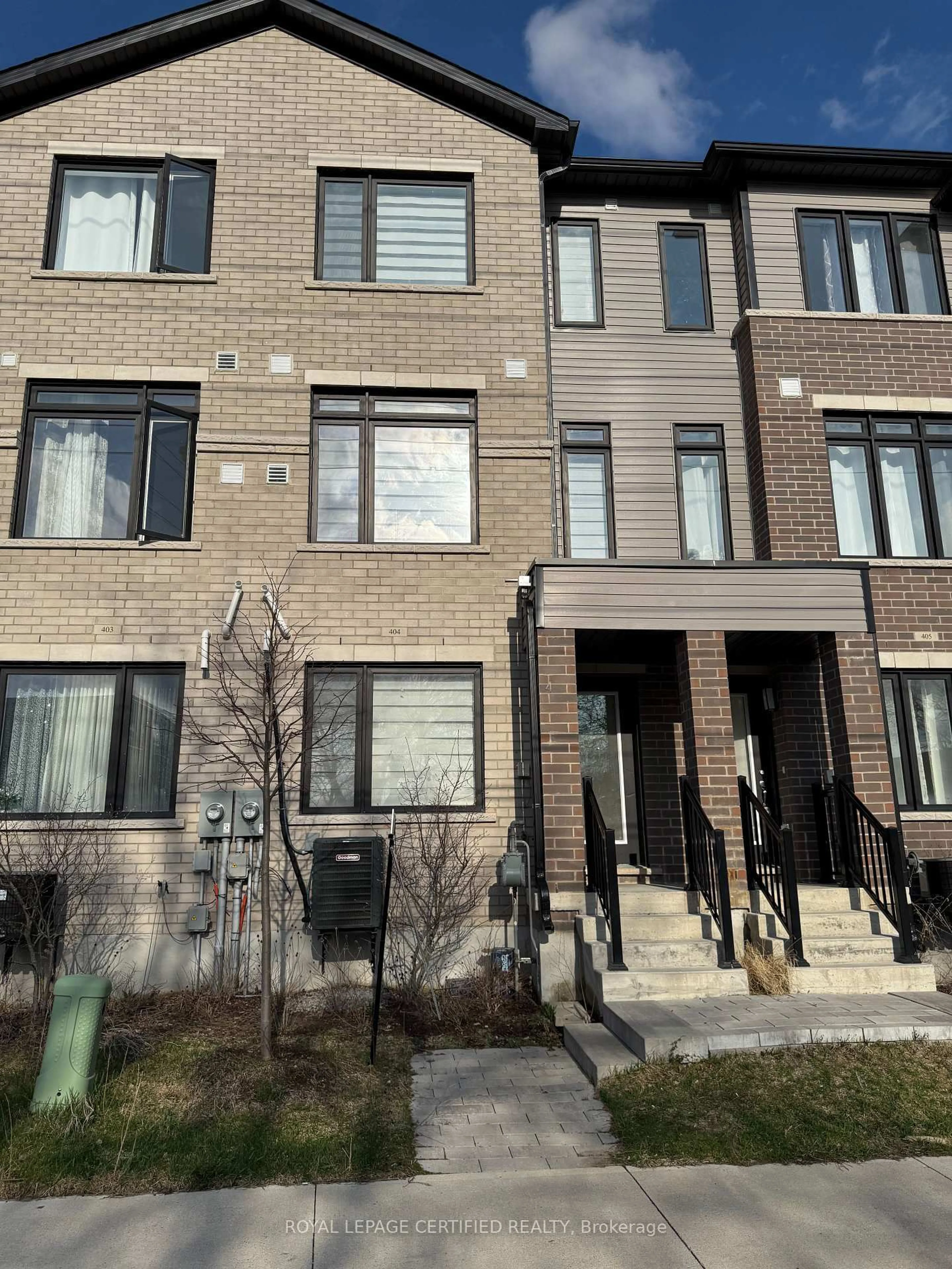 Home with brick exterior material, street for 585 Colborne St #404, Brantford Ontario N3S 0K4