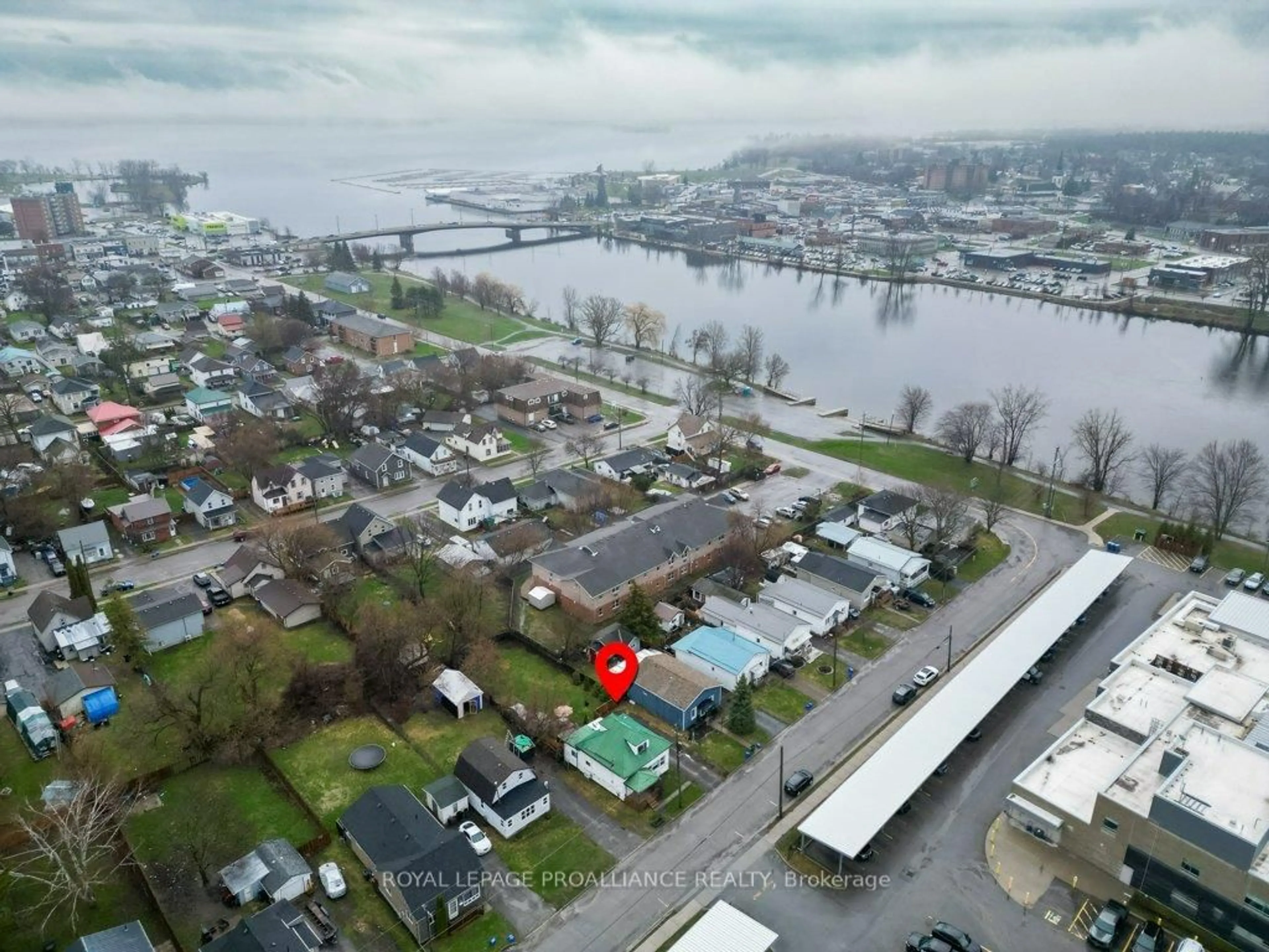 A pic from outside/outdoor area/front of a property/back of a property/a pic from drone, water/lake/river/ocean view for 17 Meyers St, Quinte West Ontario K8V 1W5