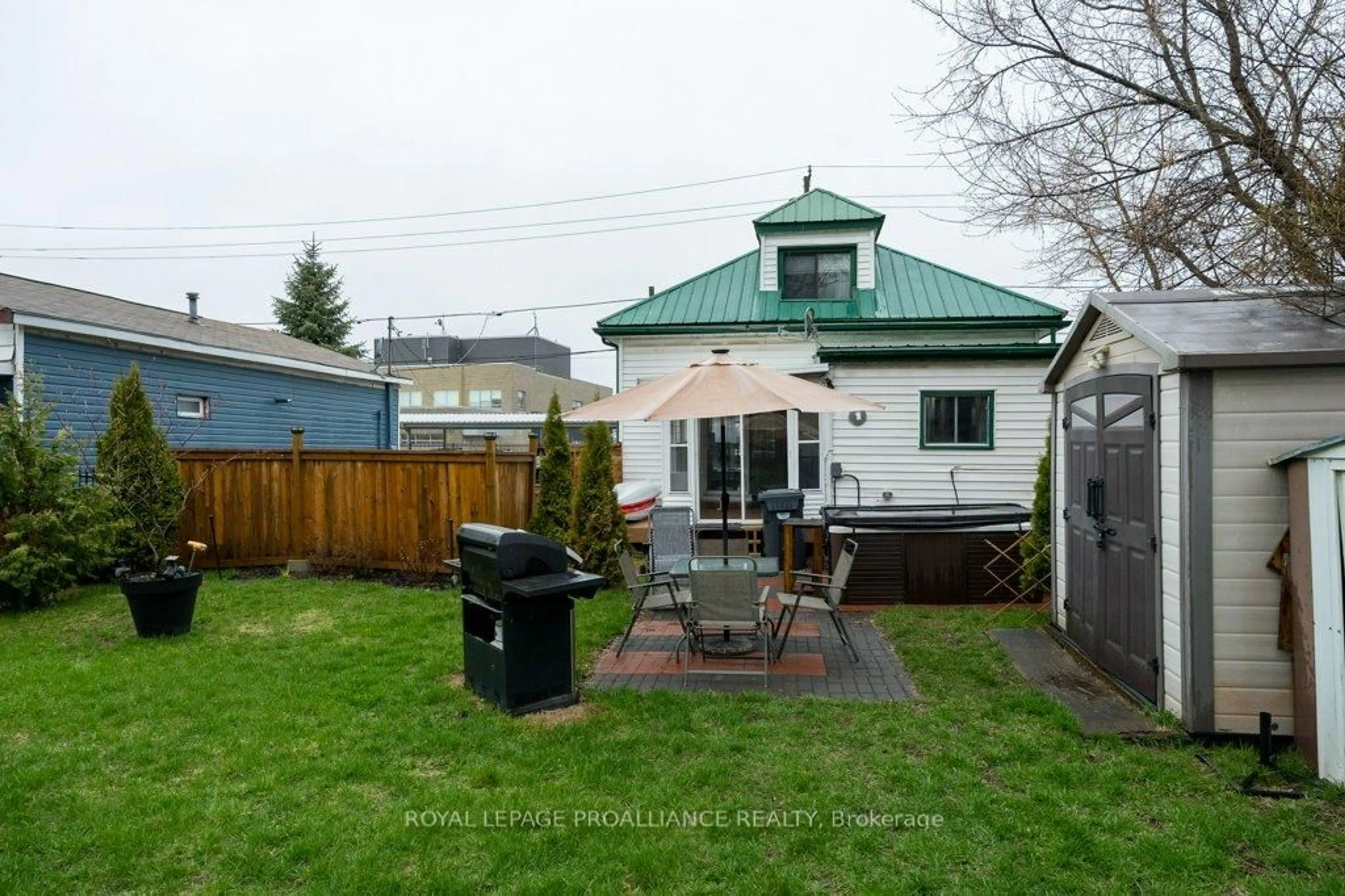 Patio, street for 17 Meyers St, Quinte West Ontario K8V 1W5