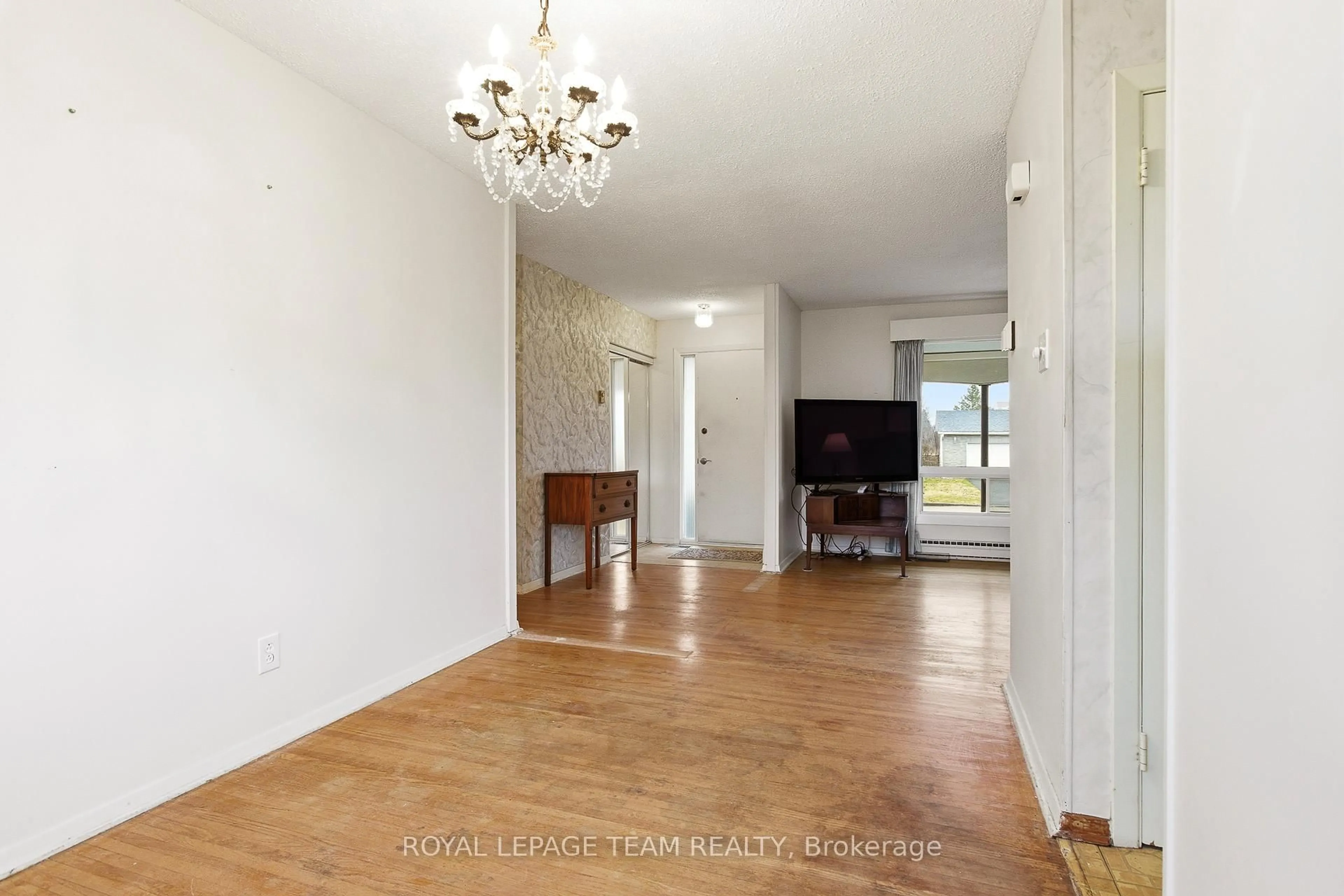 Unknown for 57 Sullivan Ave, Ottawa Ontario K2G 1V1