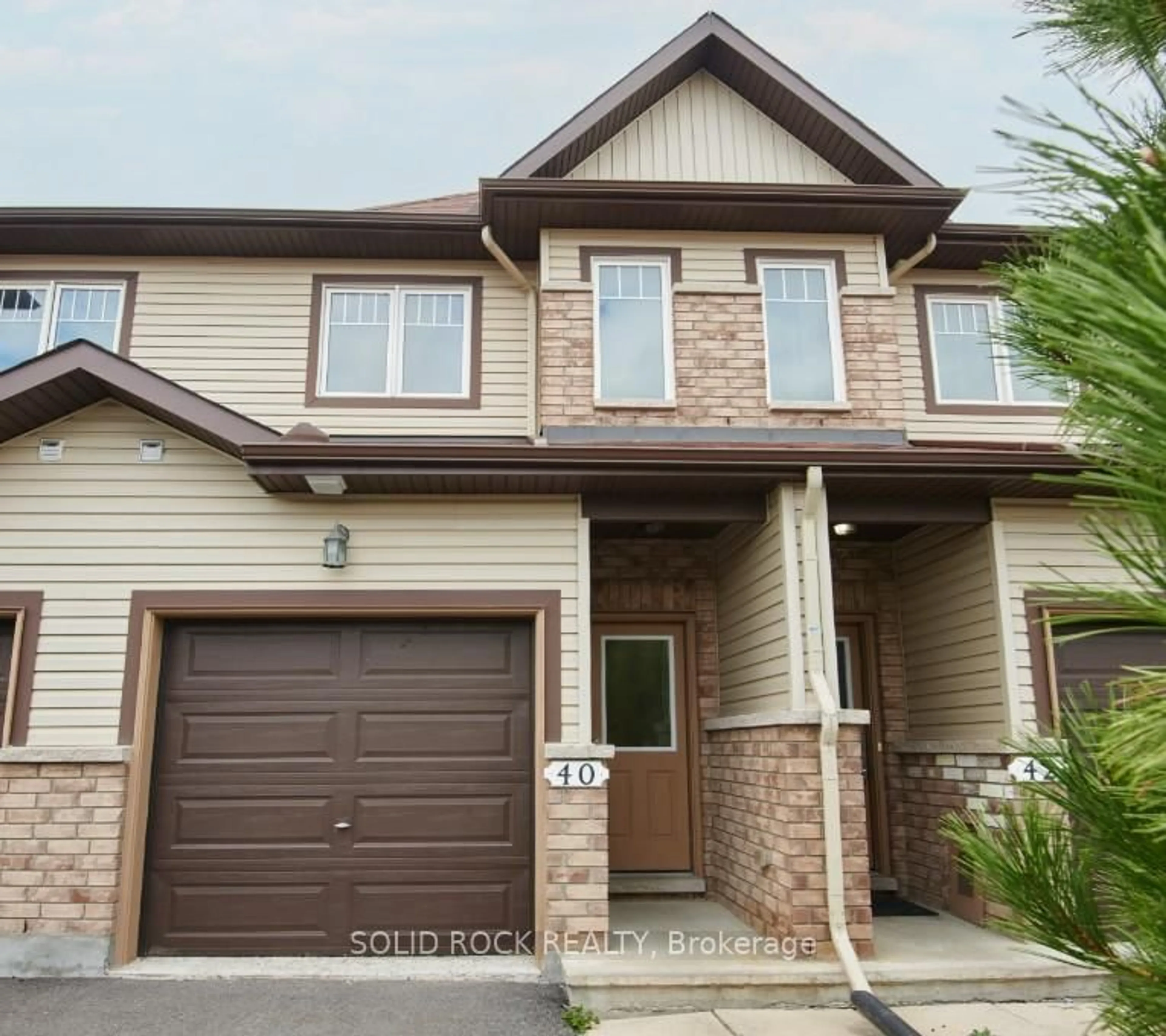 Home with brick exterior material, street for 40 GORDON FERGUSON Pl, Arnprior Ontario K7S 2X3