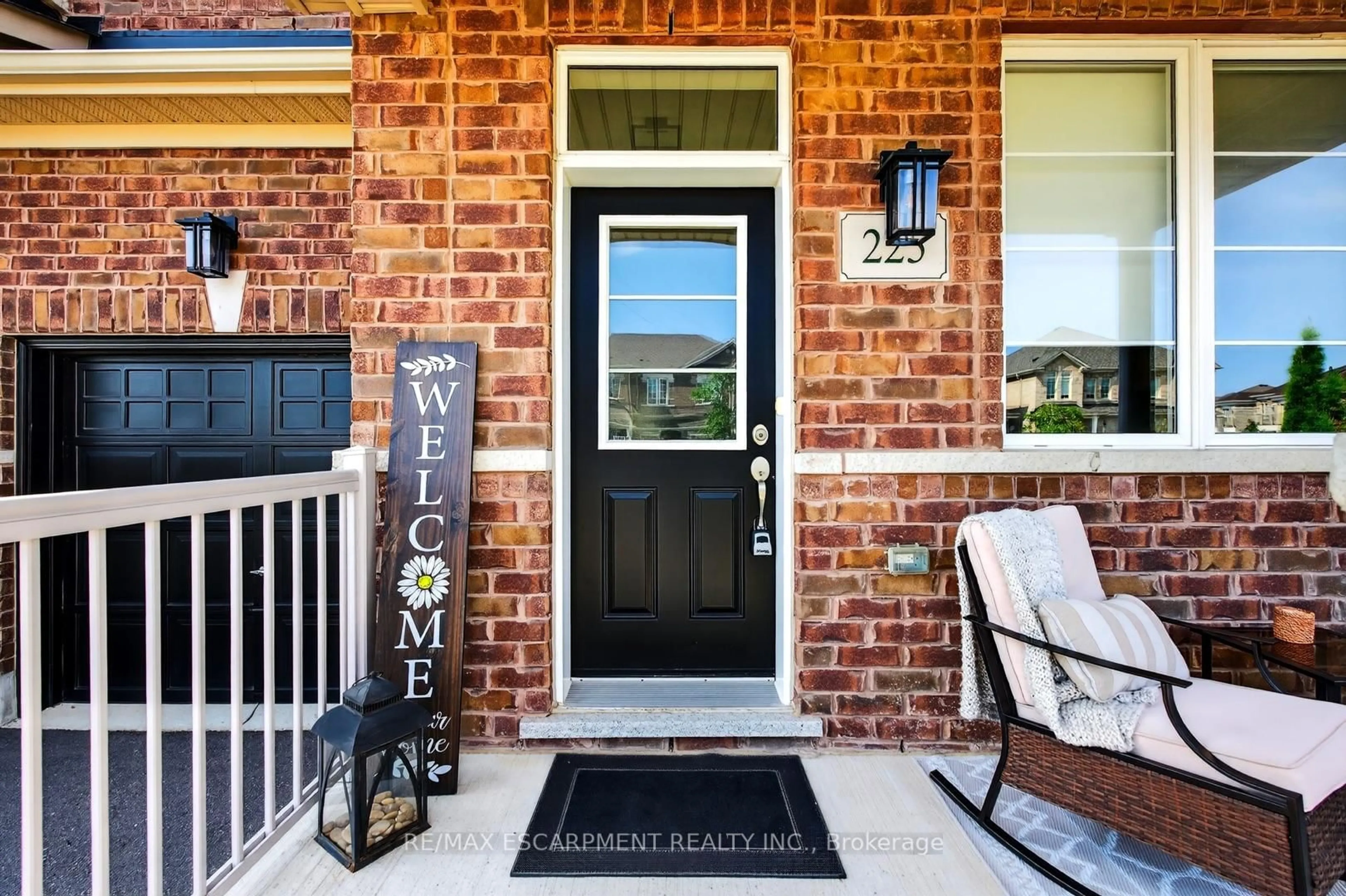 Home with brick exterior material, street for 225 Skinner Rd, Hamilton Ontario L0R 2H1